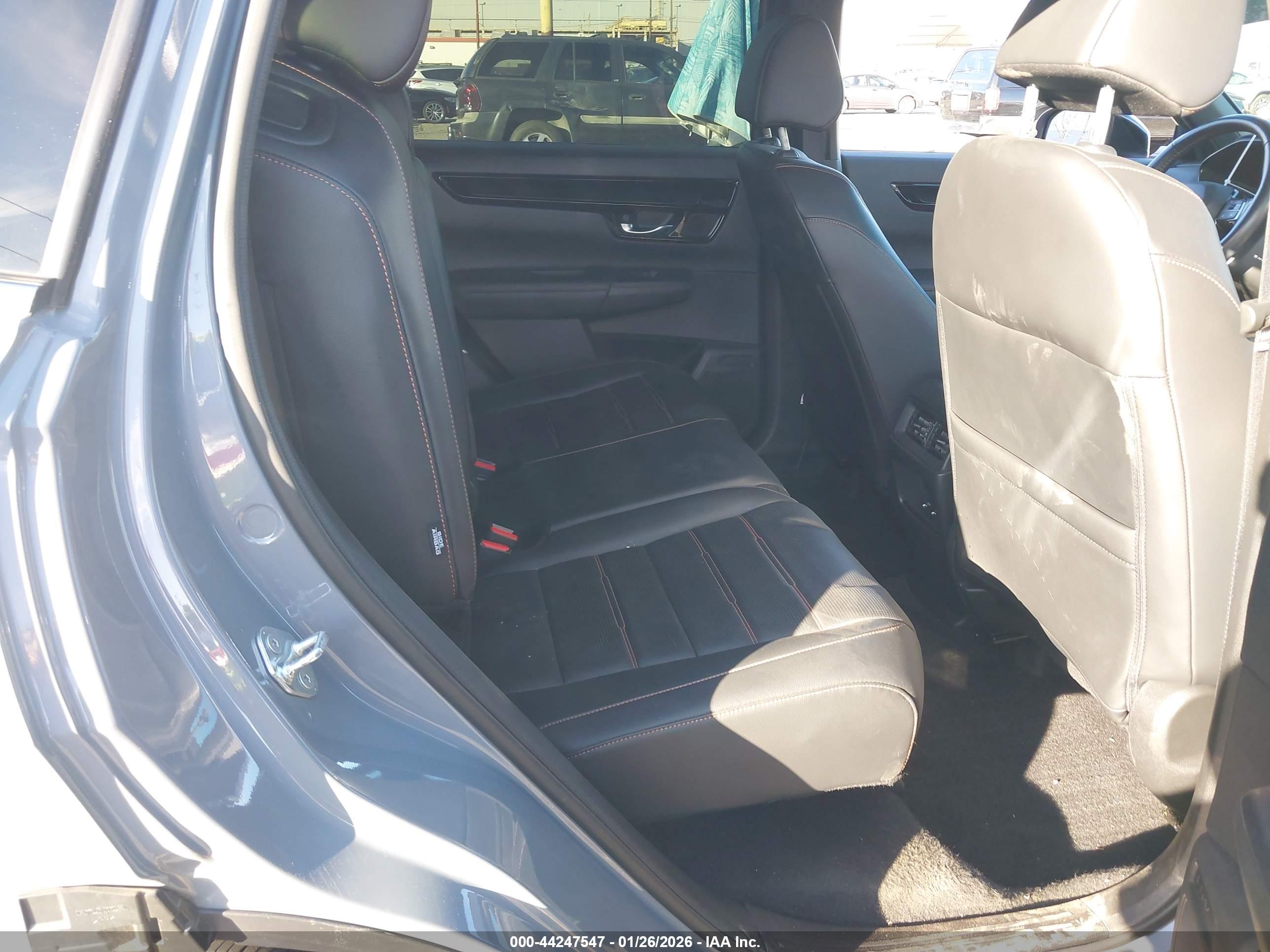HONDA CR-V image 8