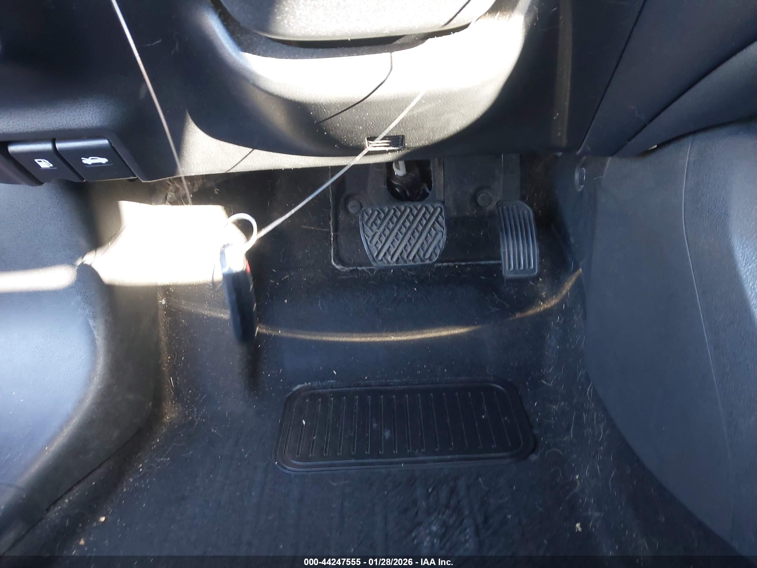 NISSAN JUKE image 11