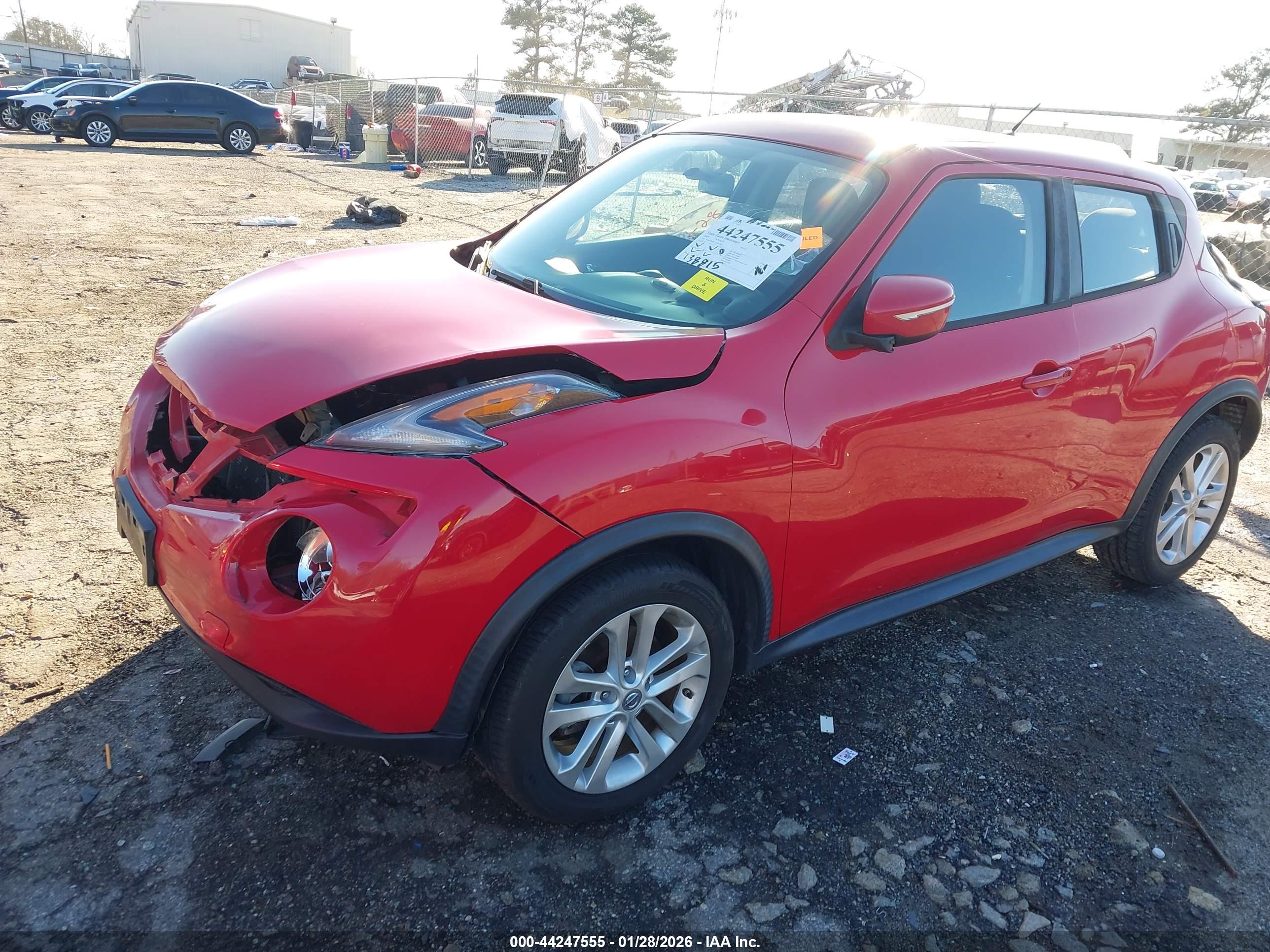 NISSAN JUKE image 2
