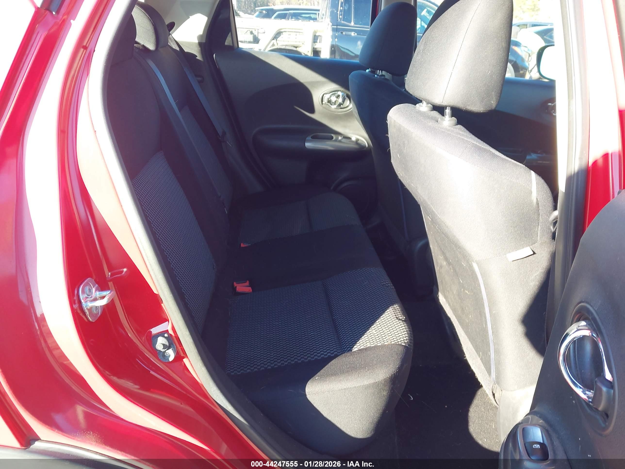 NISSAN JUKE image 8