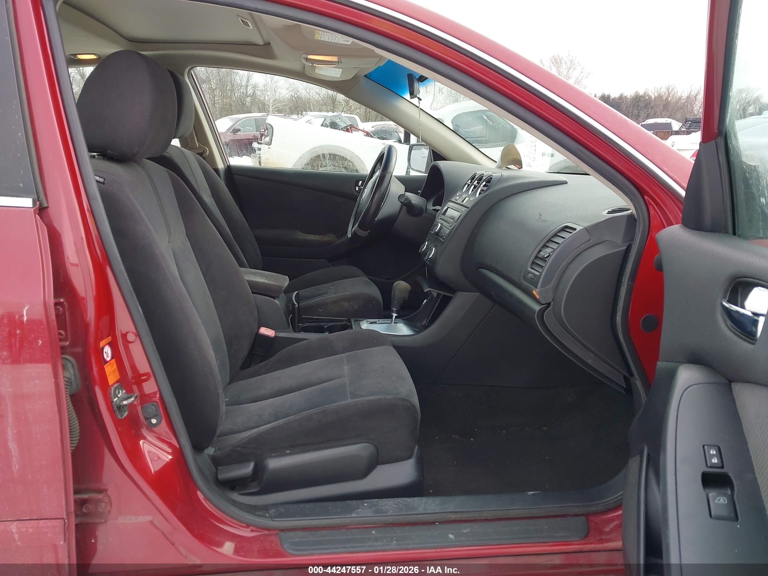 NISSAN ALTIMA image 5