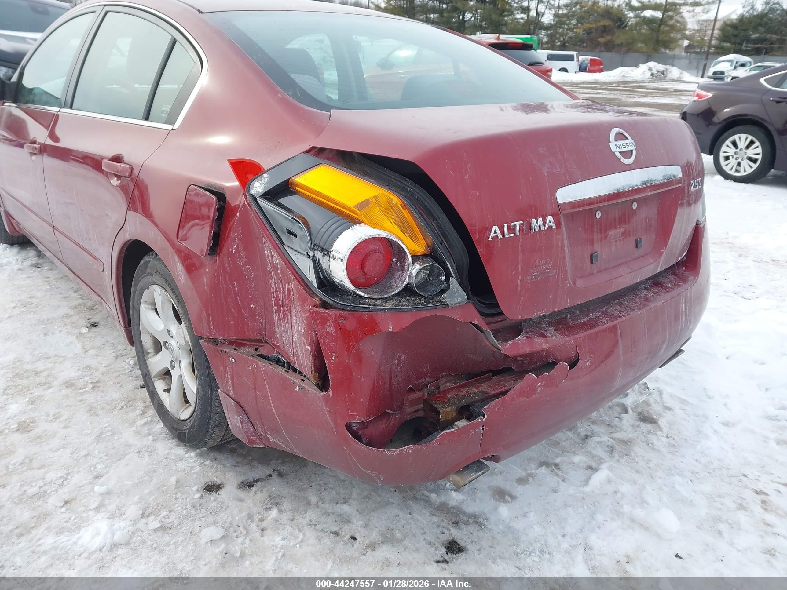NISSAN ALTIMA image 6