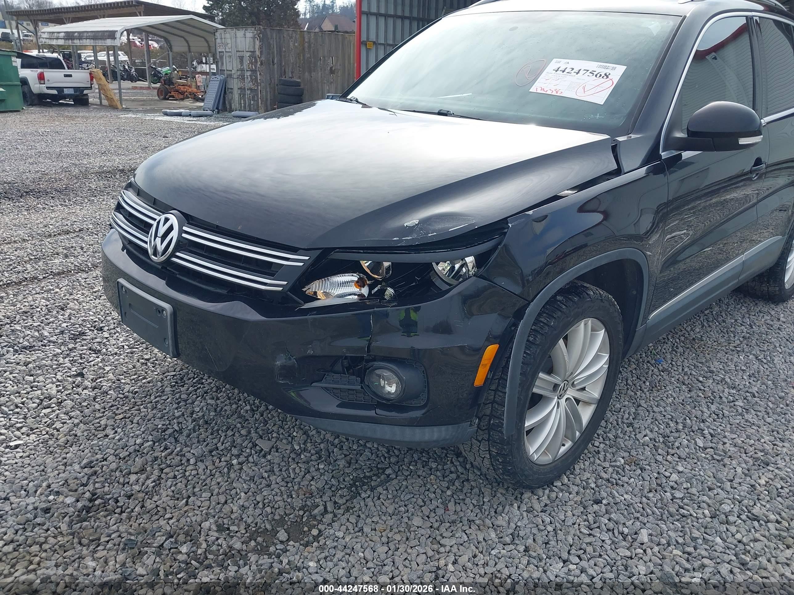 VOLKSWAGEN TIGUAN image 6