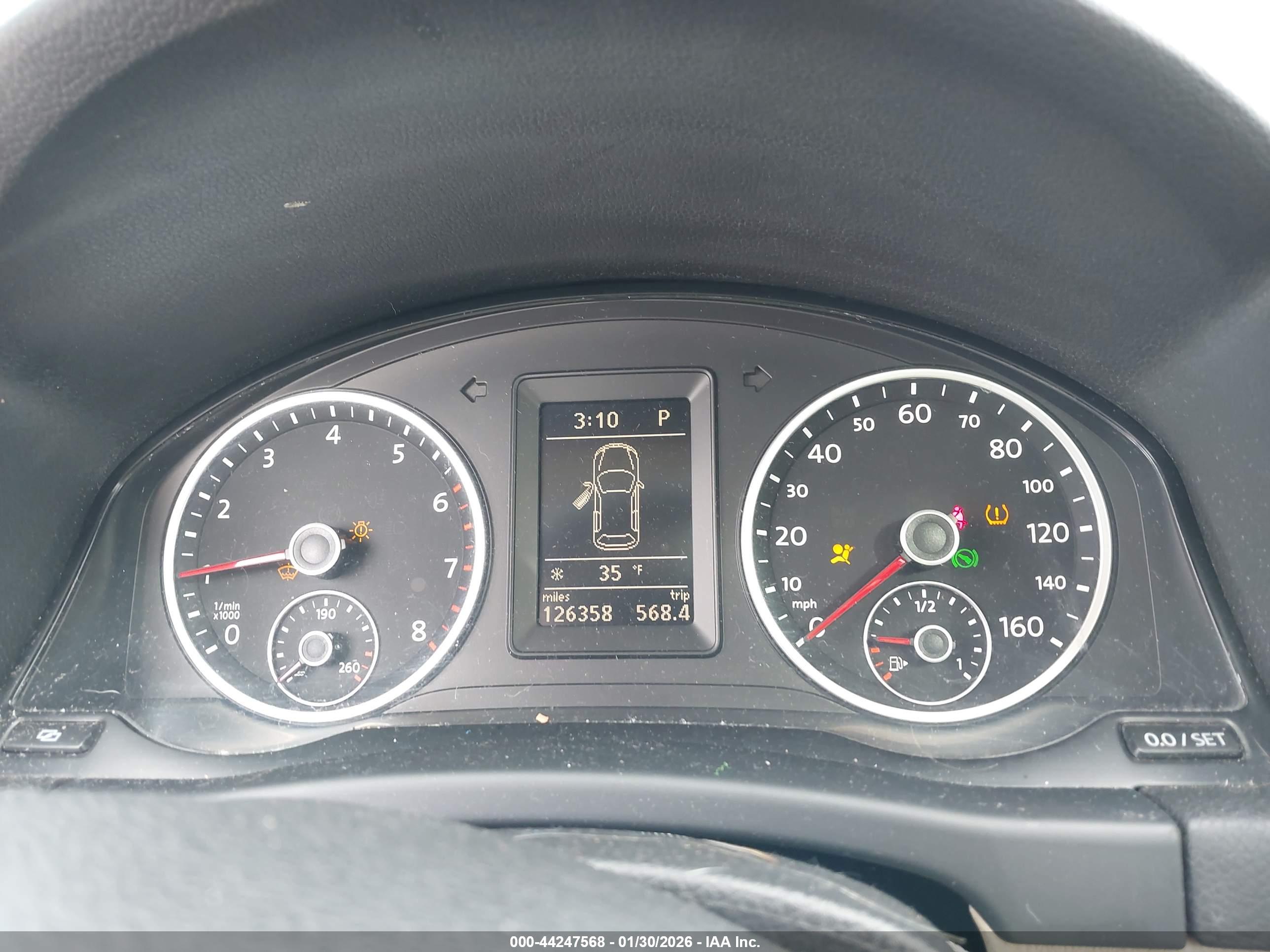 VOLKSWAGEN TIGUAN image 7