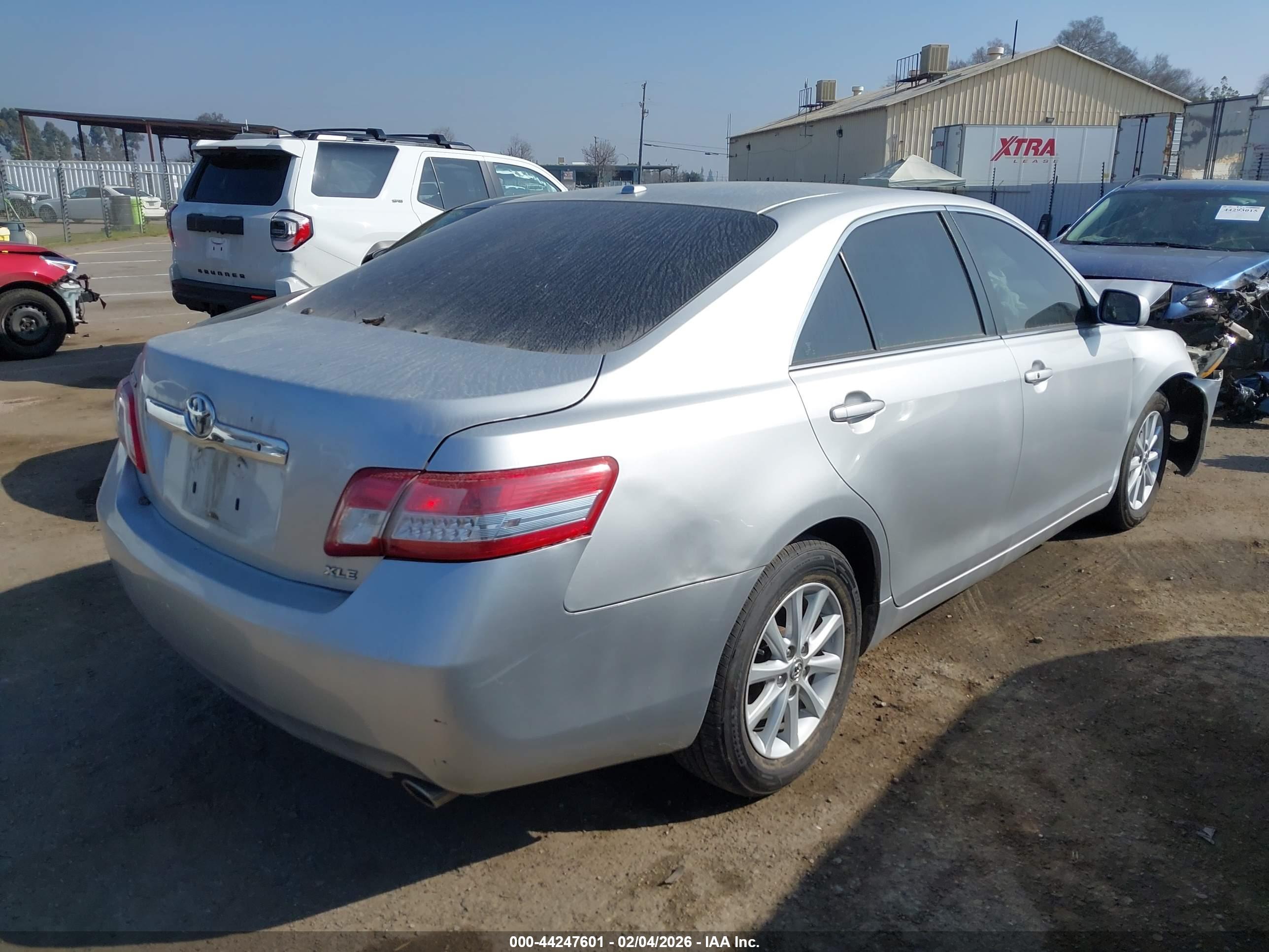 TOYOTA CAMRY image 4