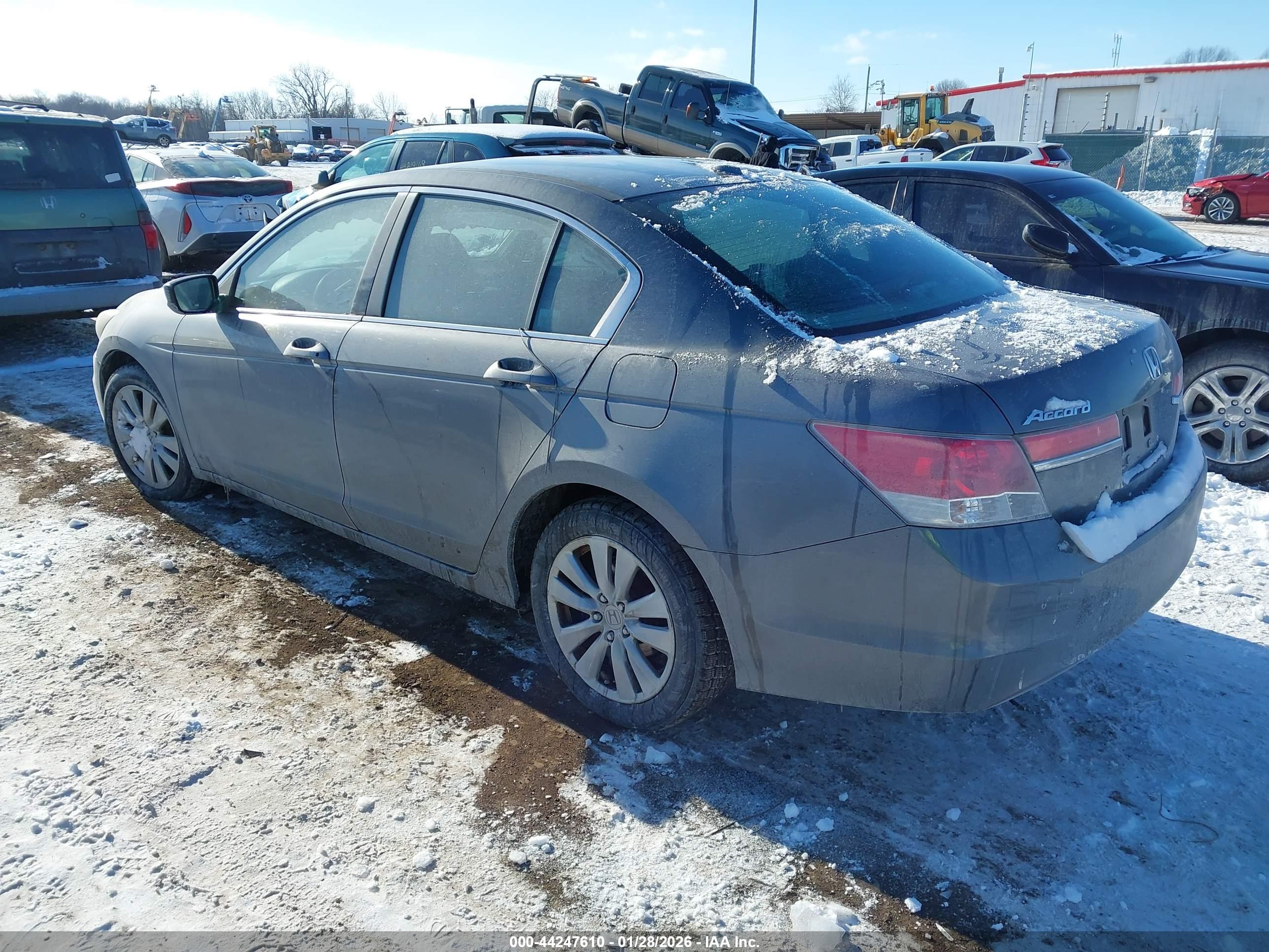 HONDA ACCORD image 3
