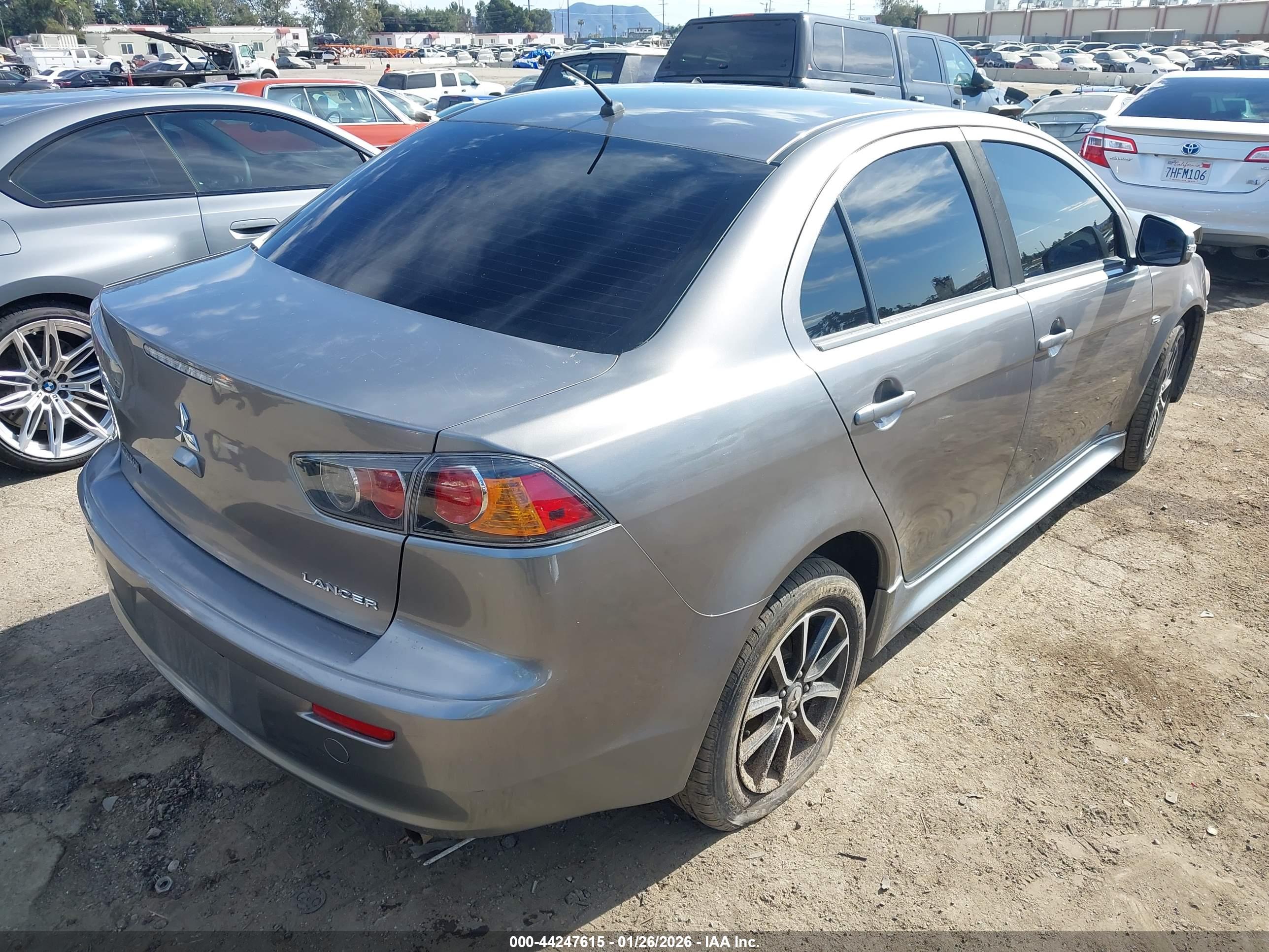 MITSUBISHI LANCER image 4