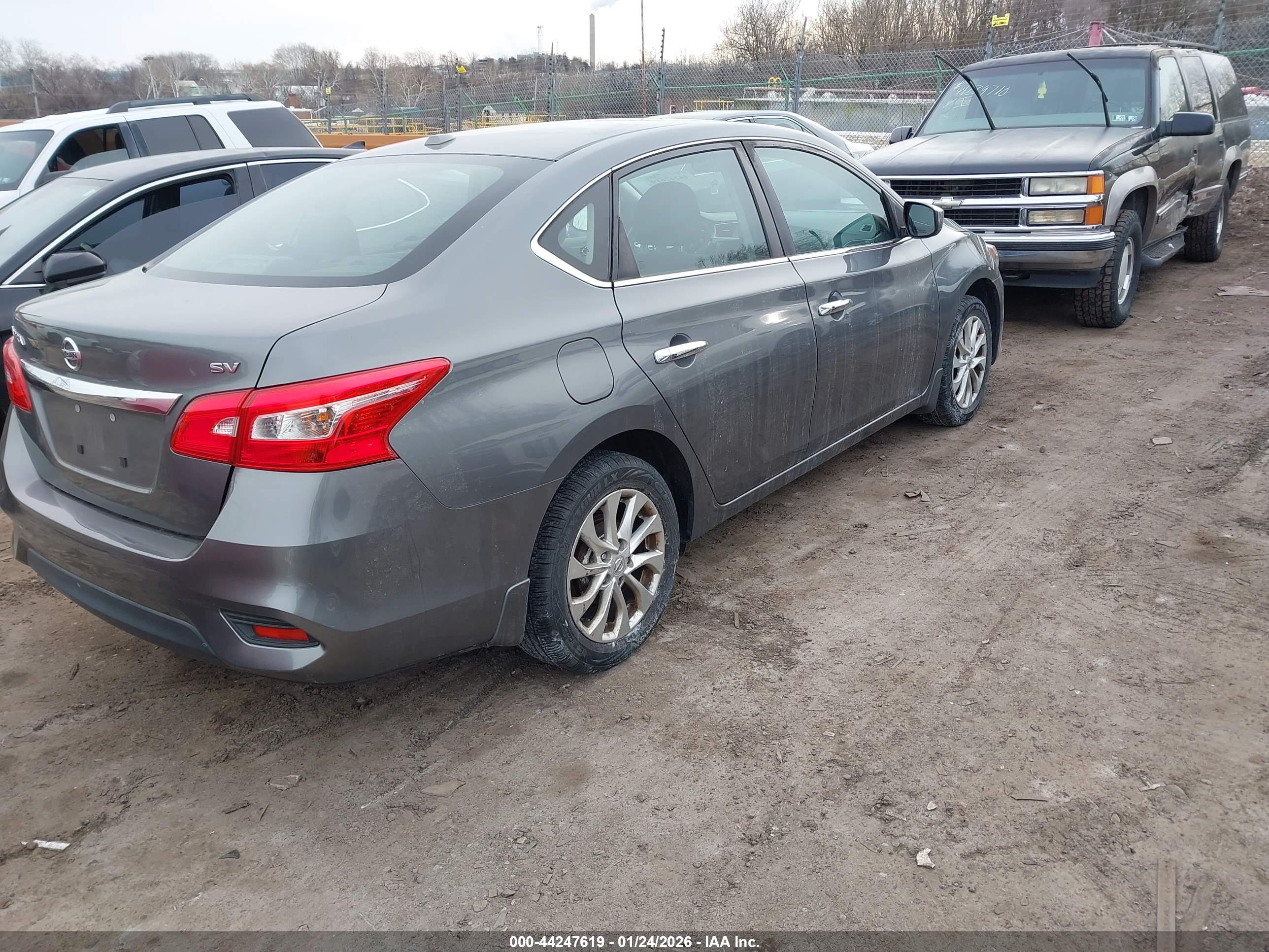 NISSAN SENTRA image 4