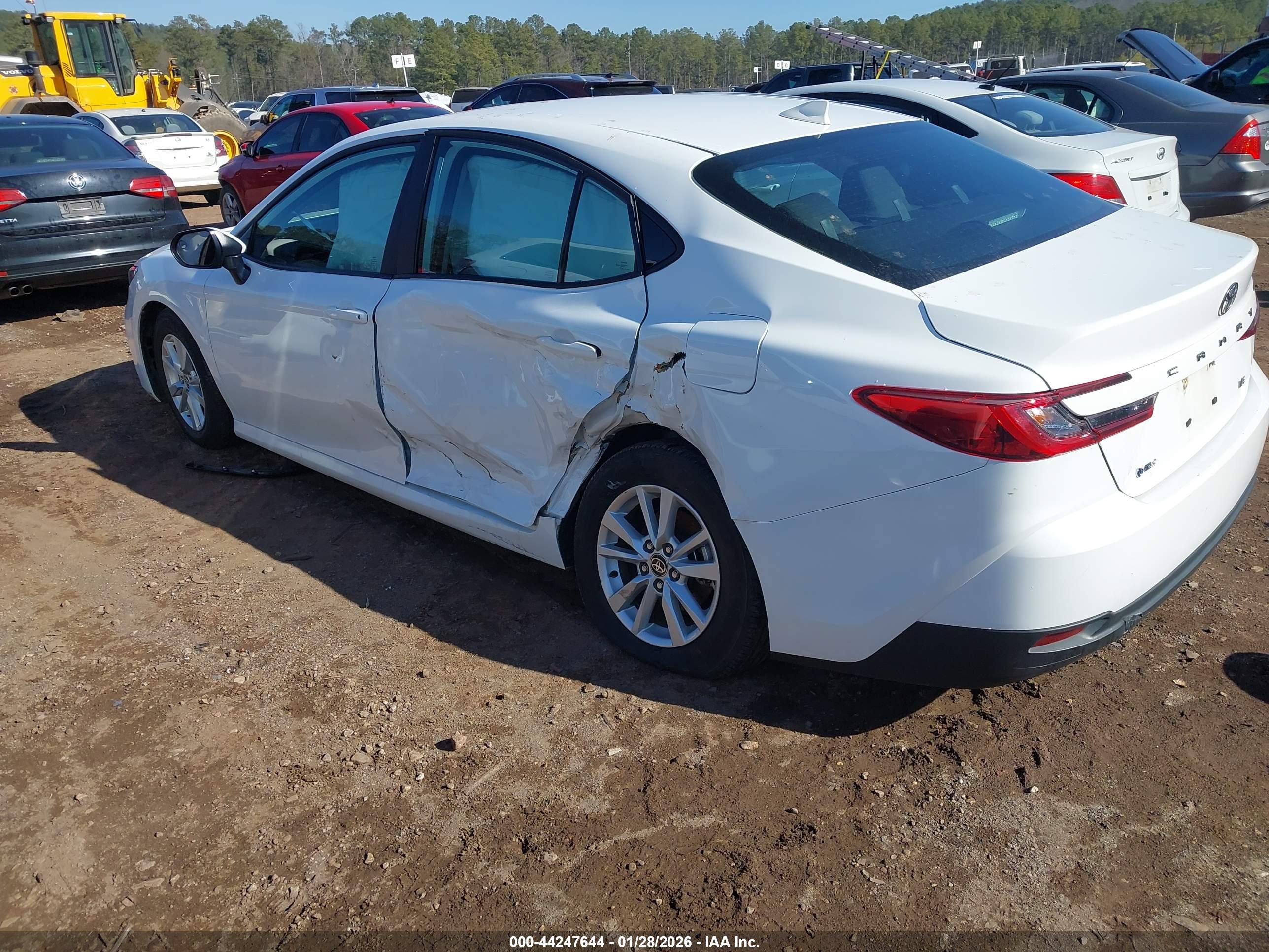 TOYOTA CAMRY image 3