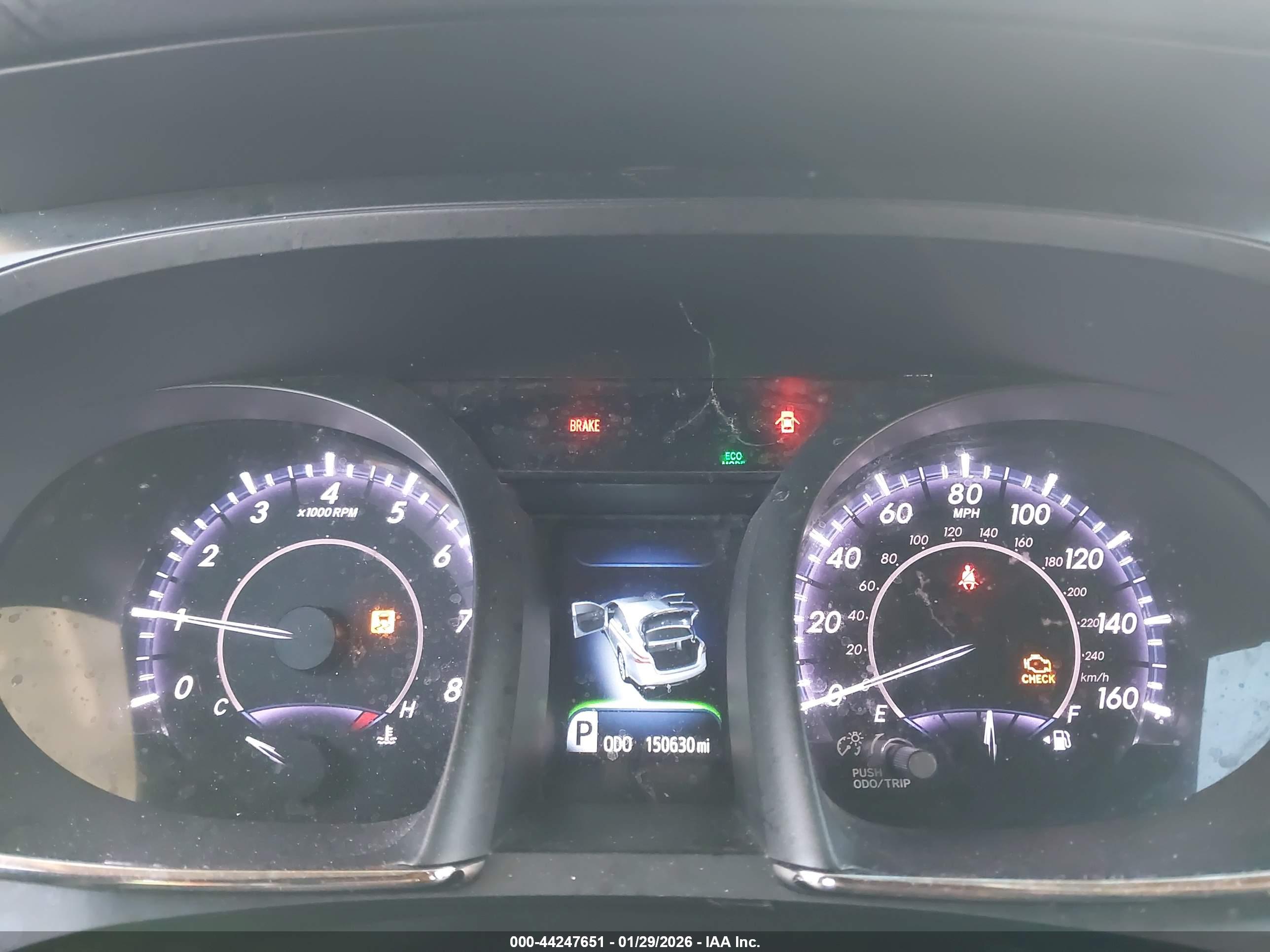 TOYOTA AVALON image 7