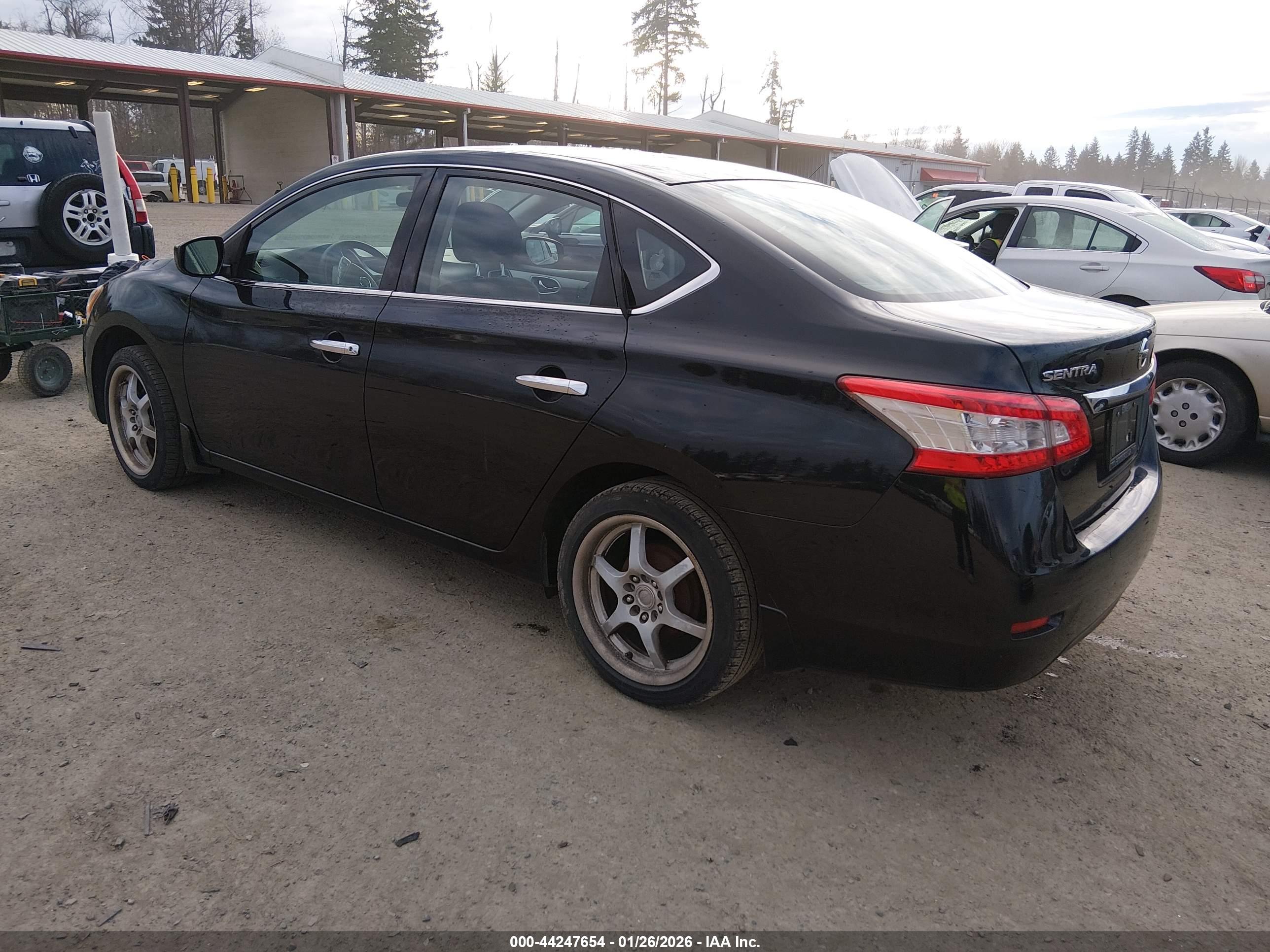 NISSAN SENTRA image 3