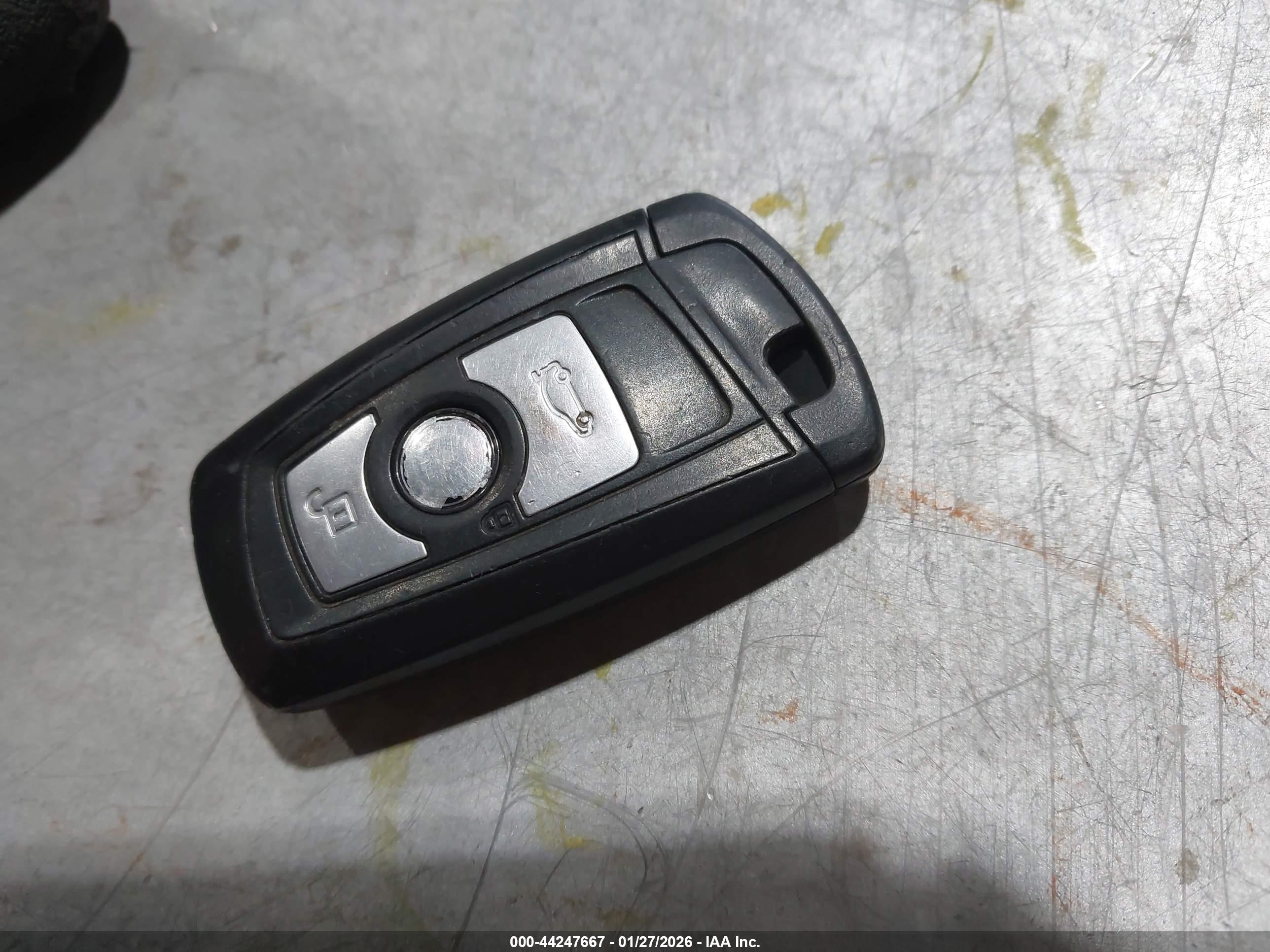 BMW 328I image 11