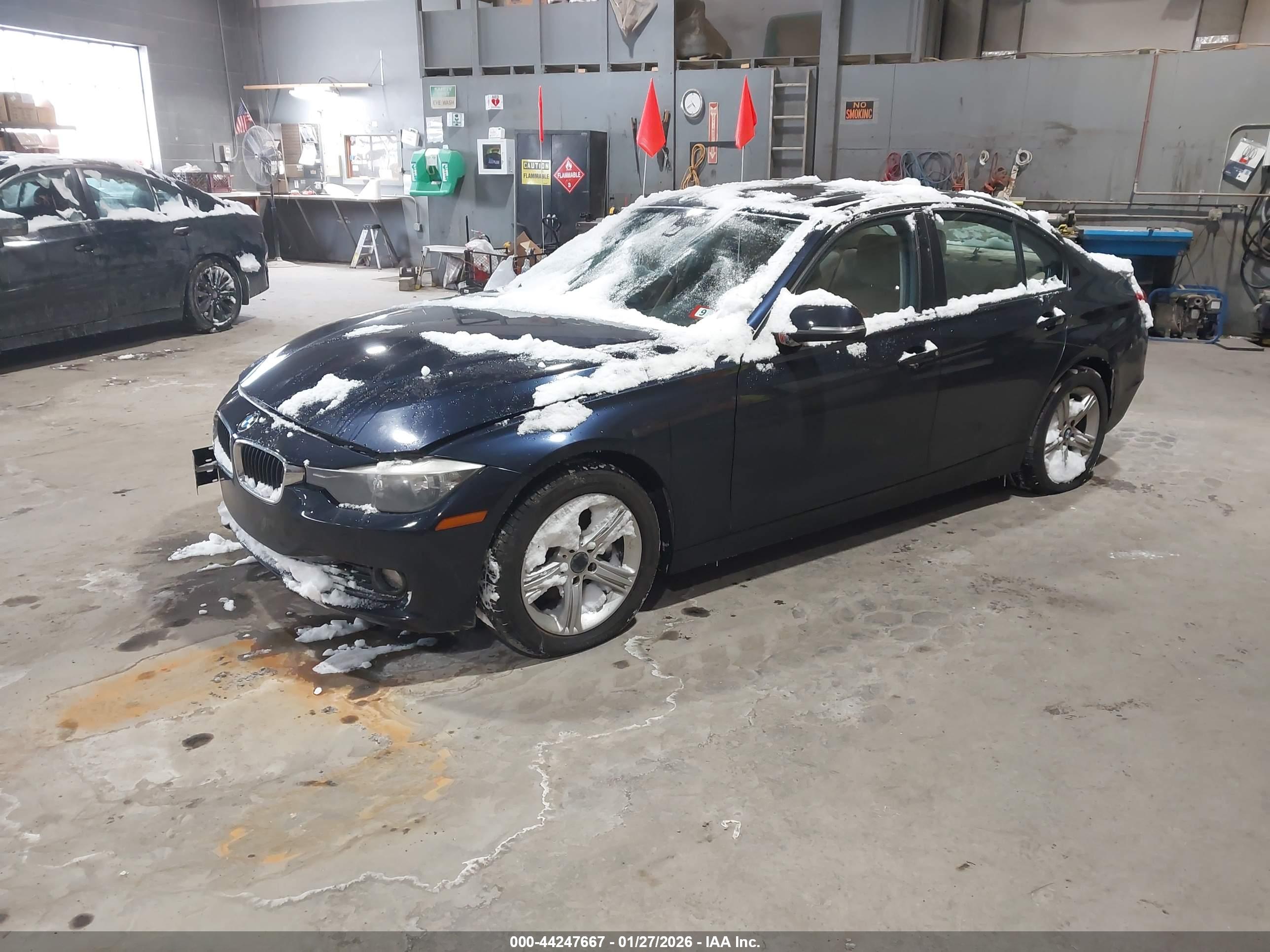 BMW 328I image 2