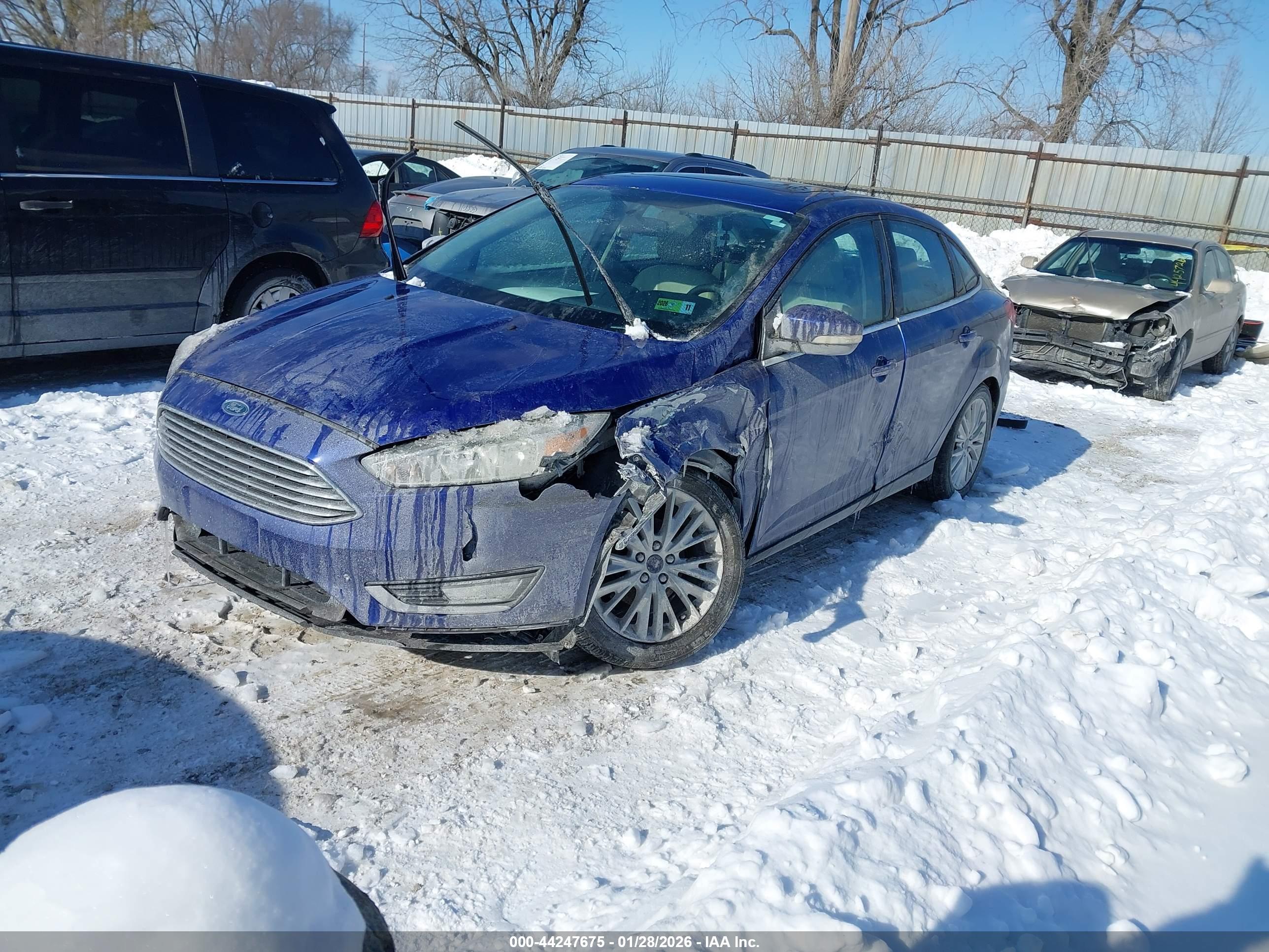FORD FOCUS image 2