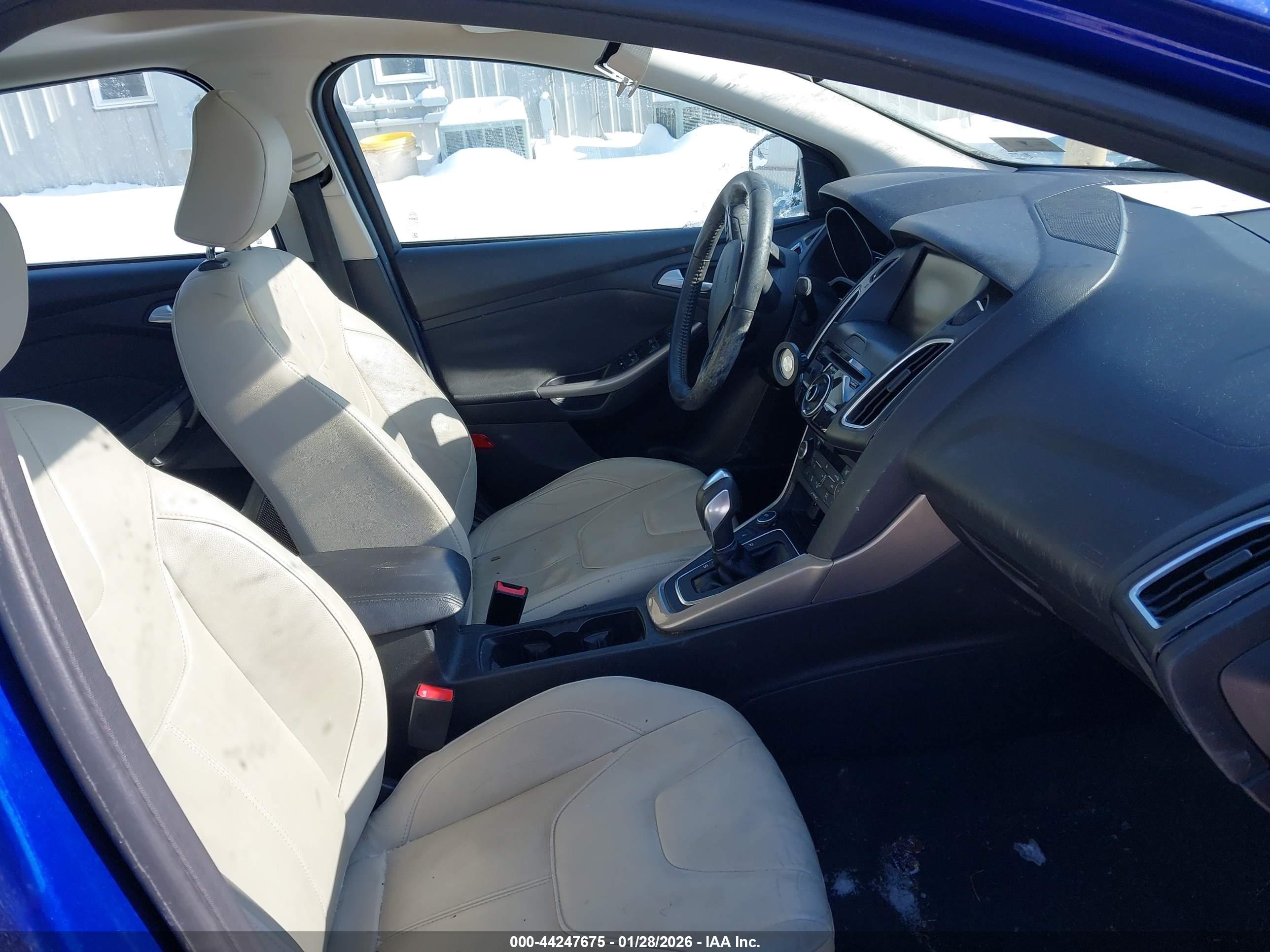 FORD FOCUS image 5