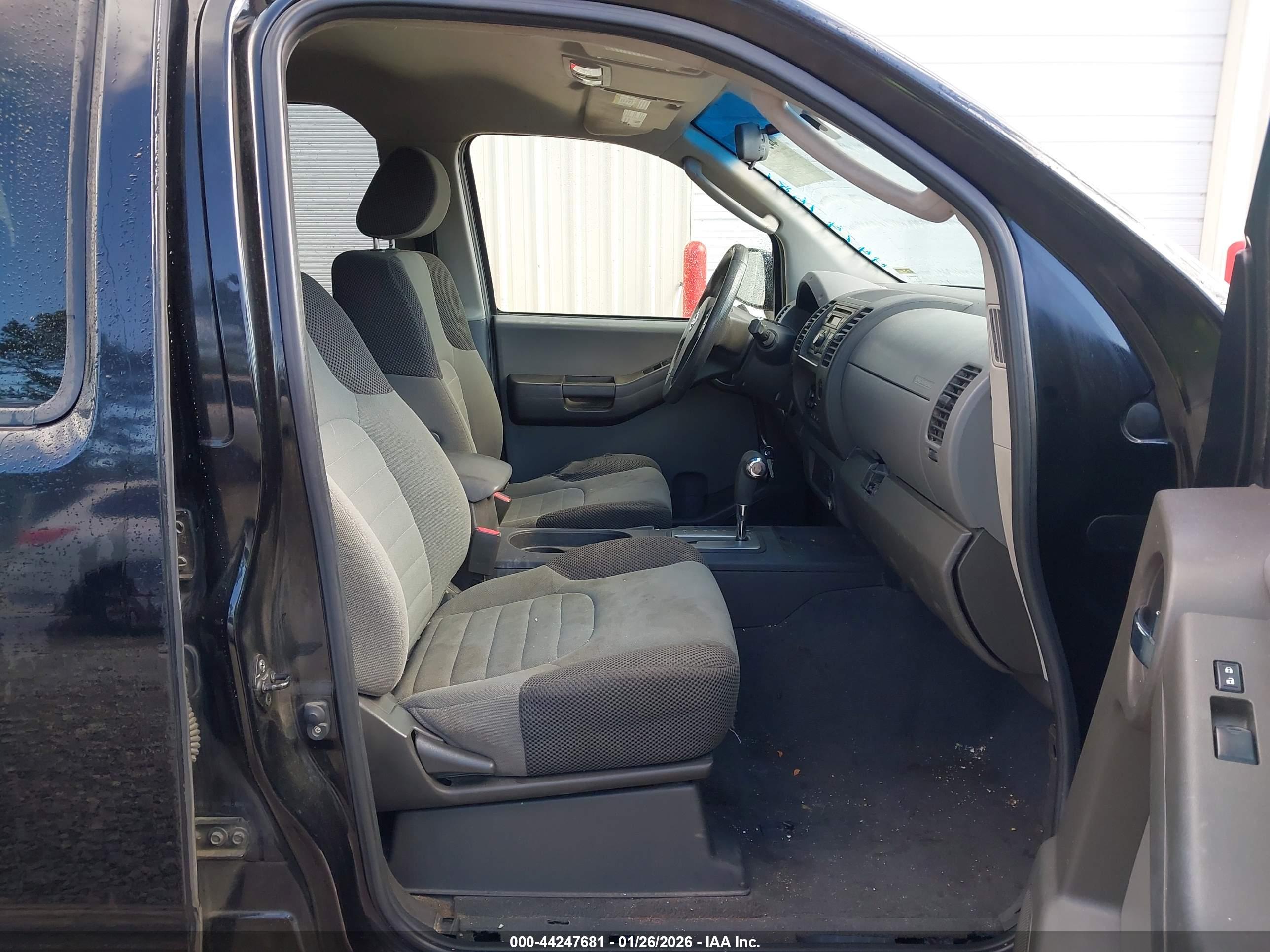 NISSAN XTERRA image 5