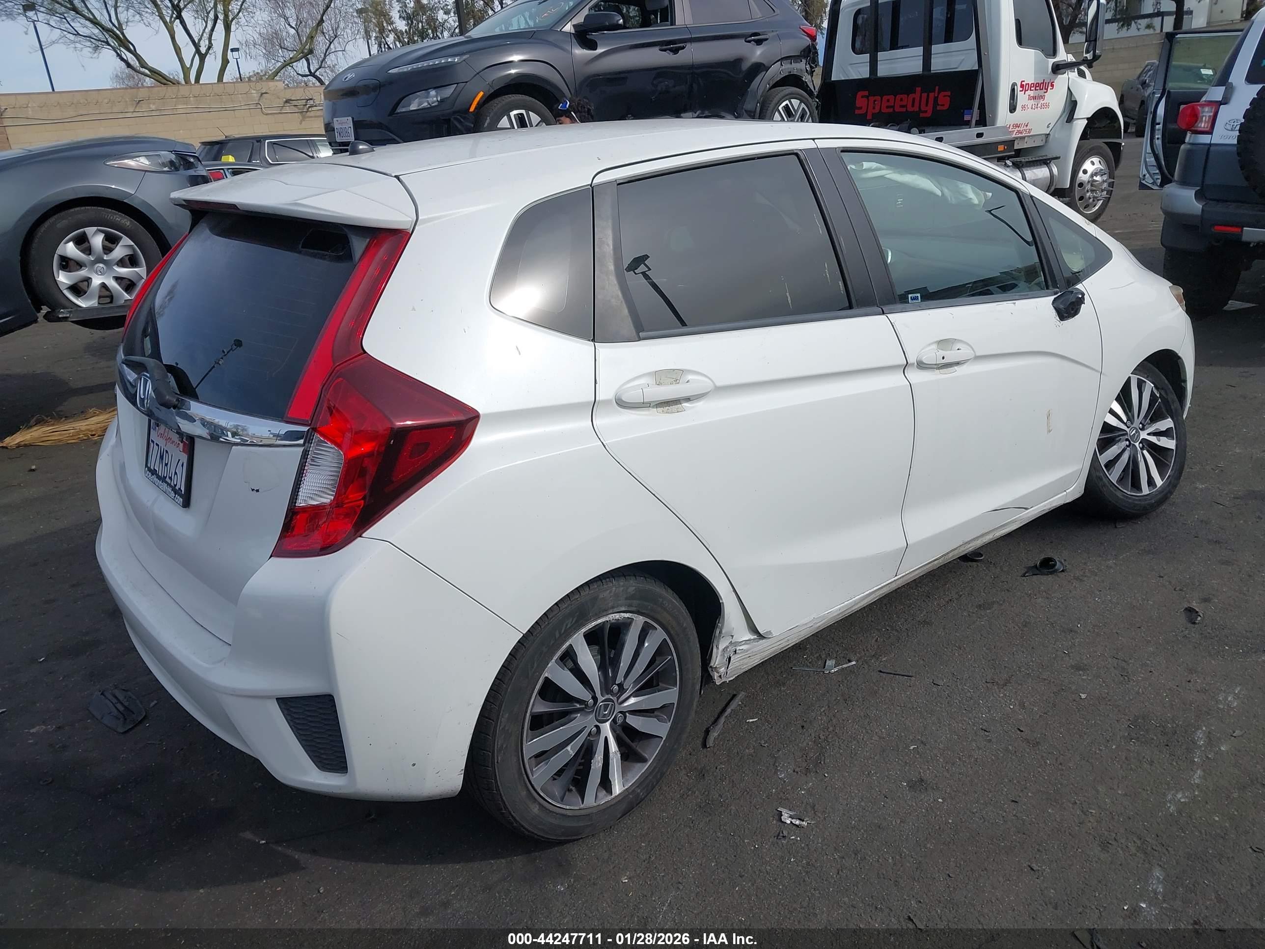 HONDA FIT image 4