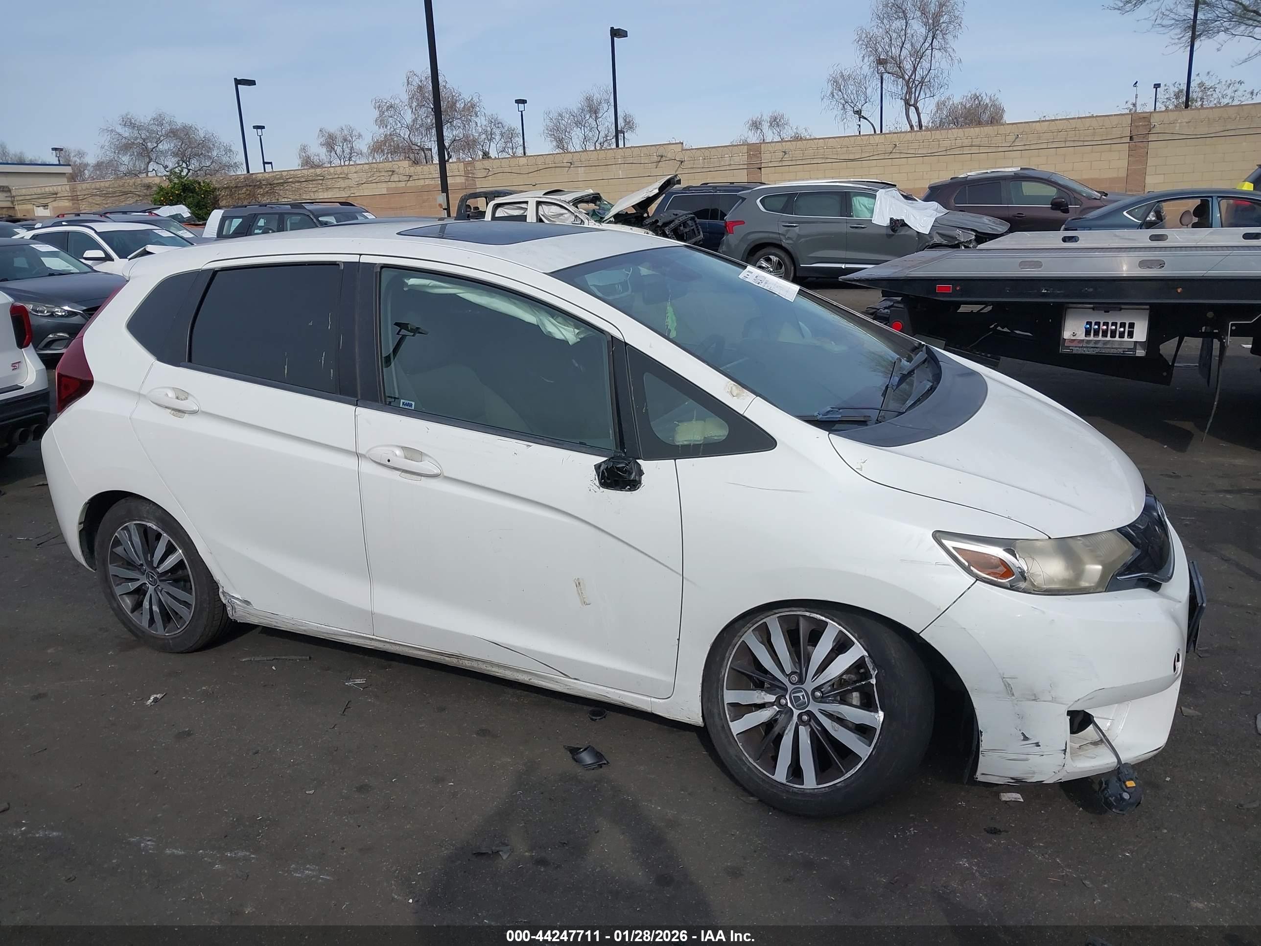 HONDA FIT image 6