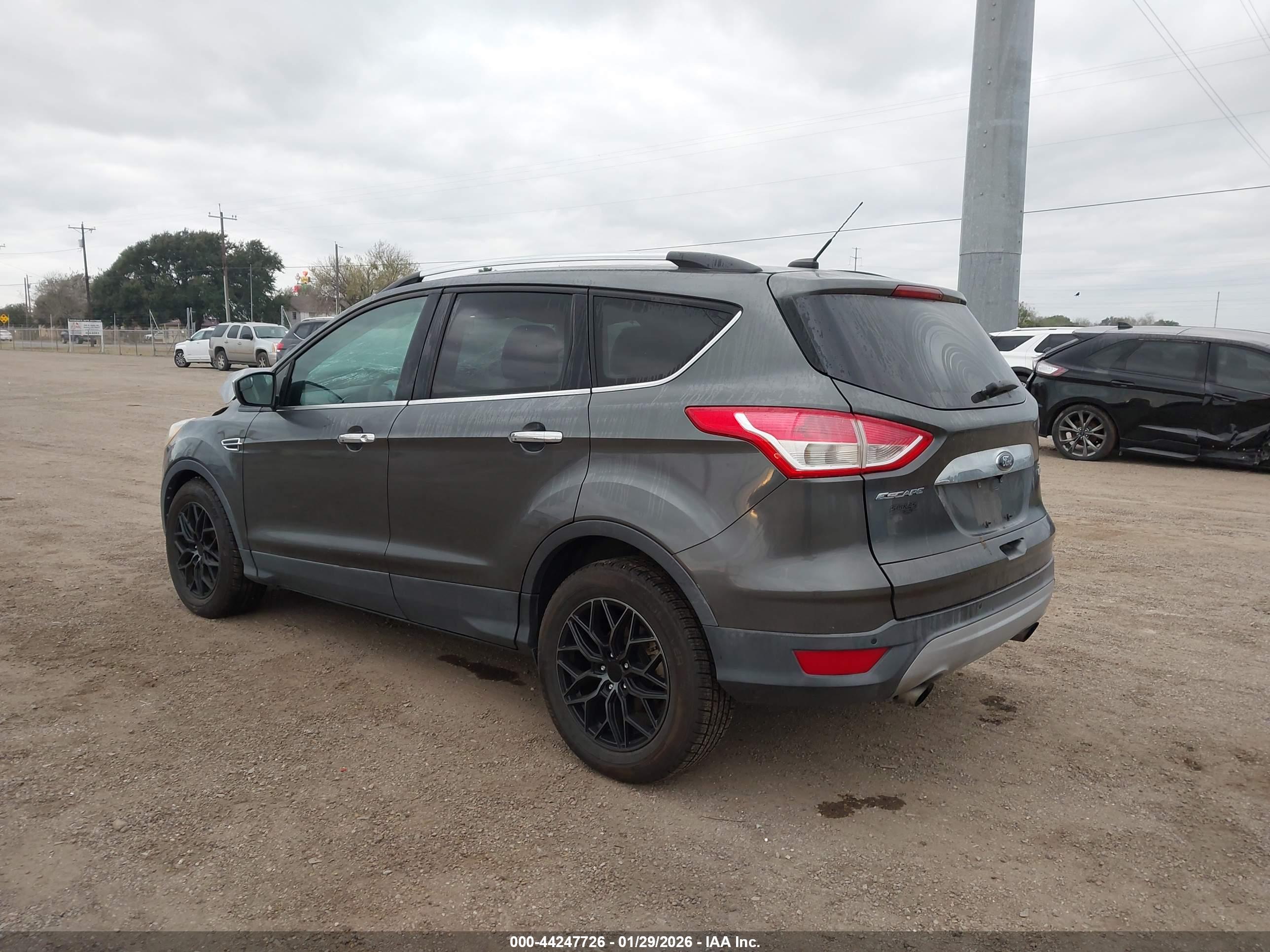 FORD ESCAPE image 3
