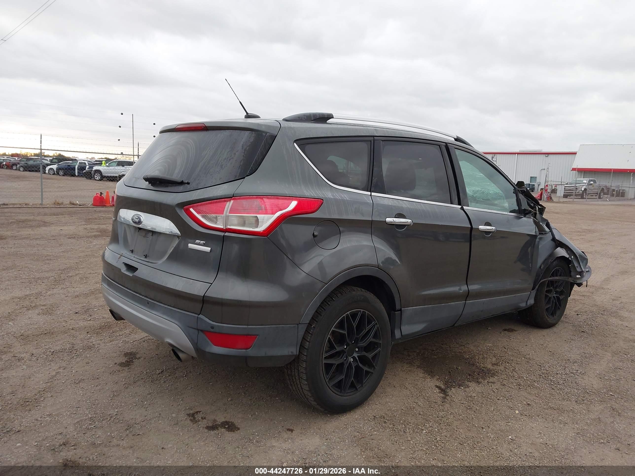 FORD ESCAPE image 4