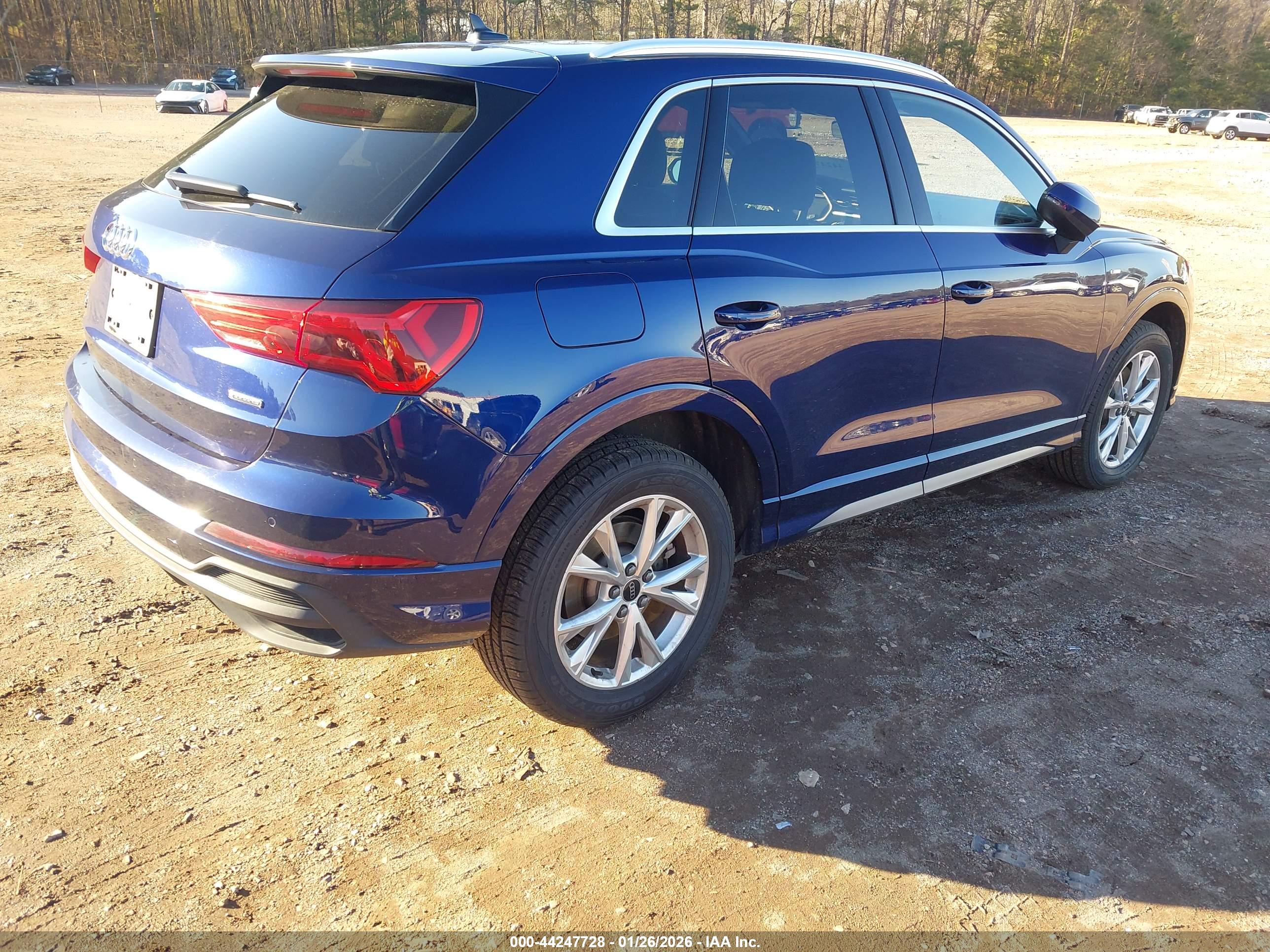 AUDI Q3 image 4