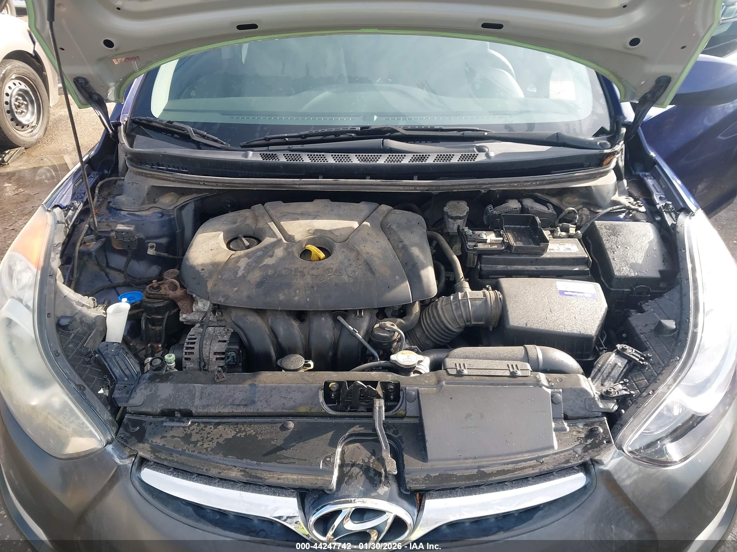 HYUNDAI ELANTRA image 10
