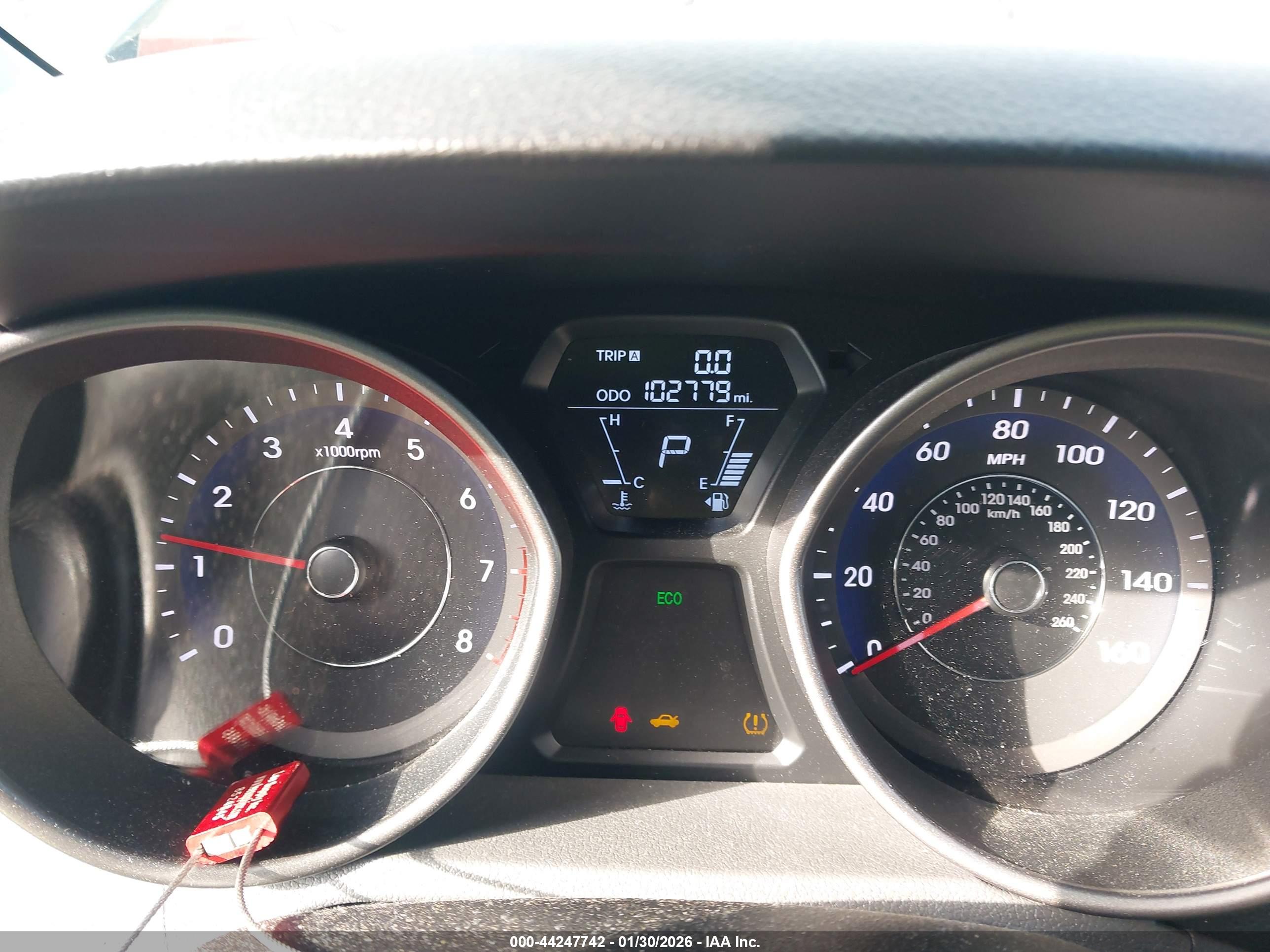 HYUNDAI ELANTRA image 7