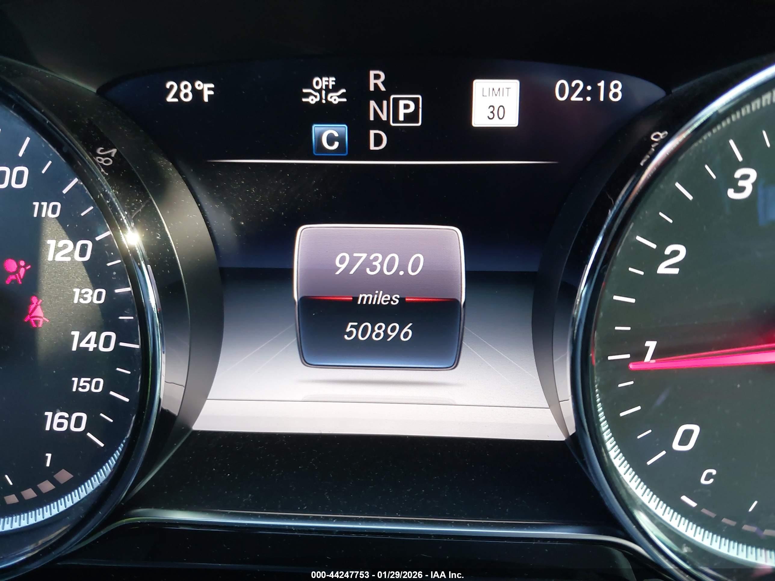 MERCEDES-BENZ E image 7