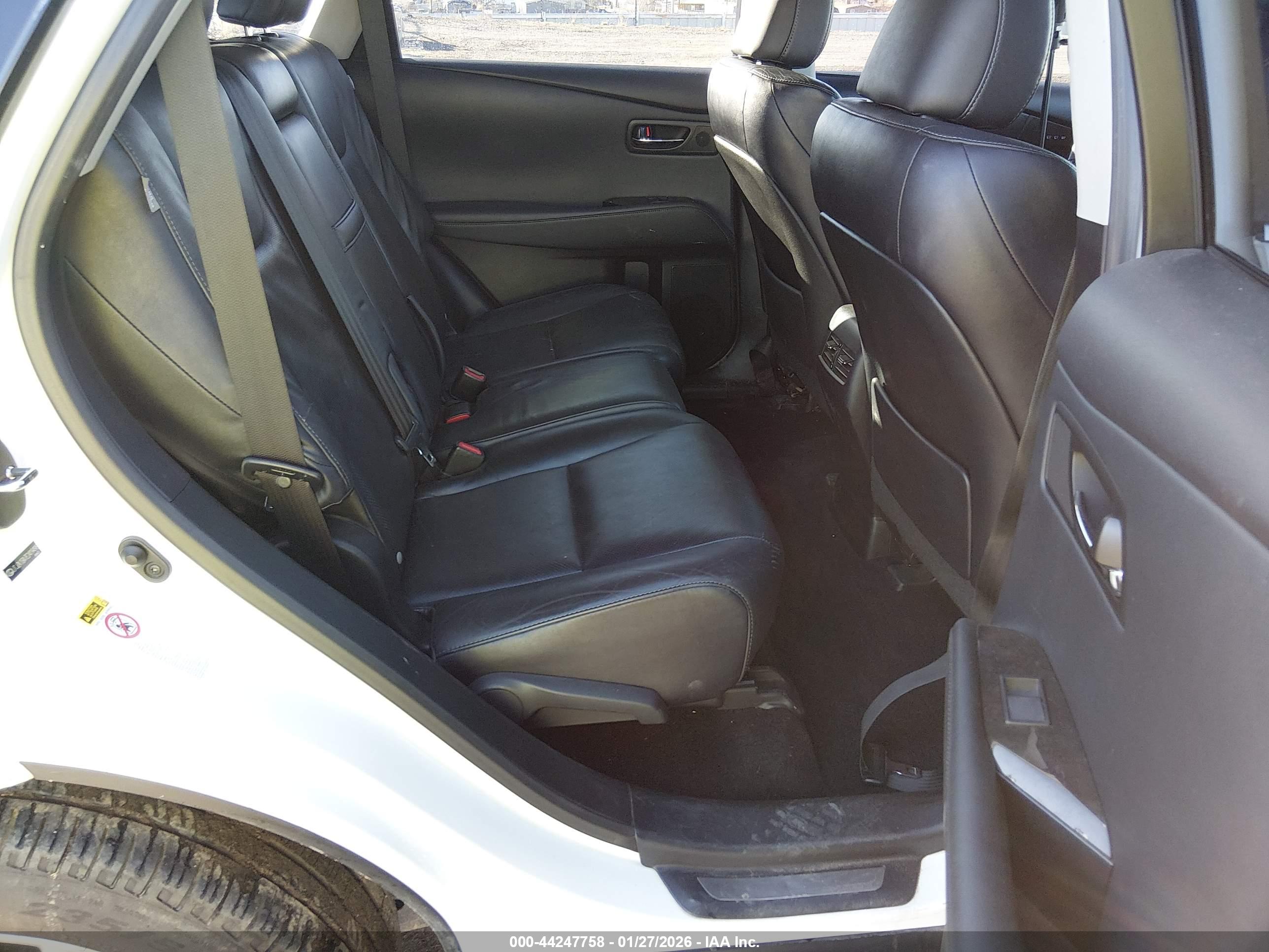LEXUS RX image 8