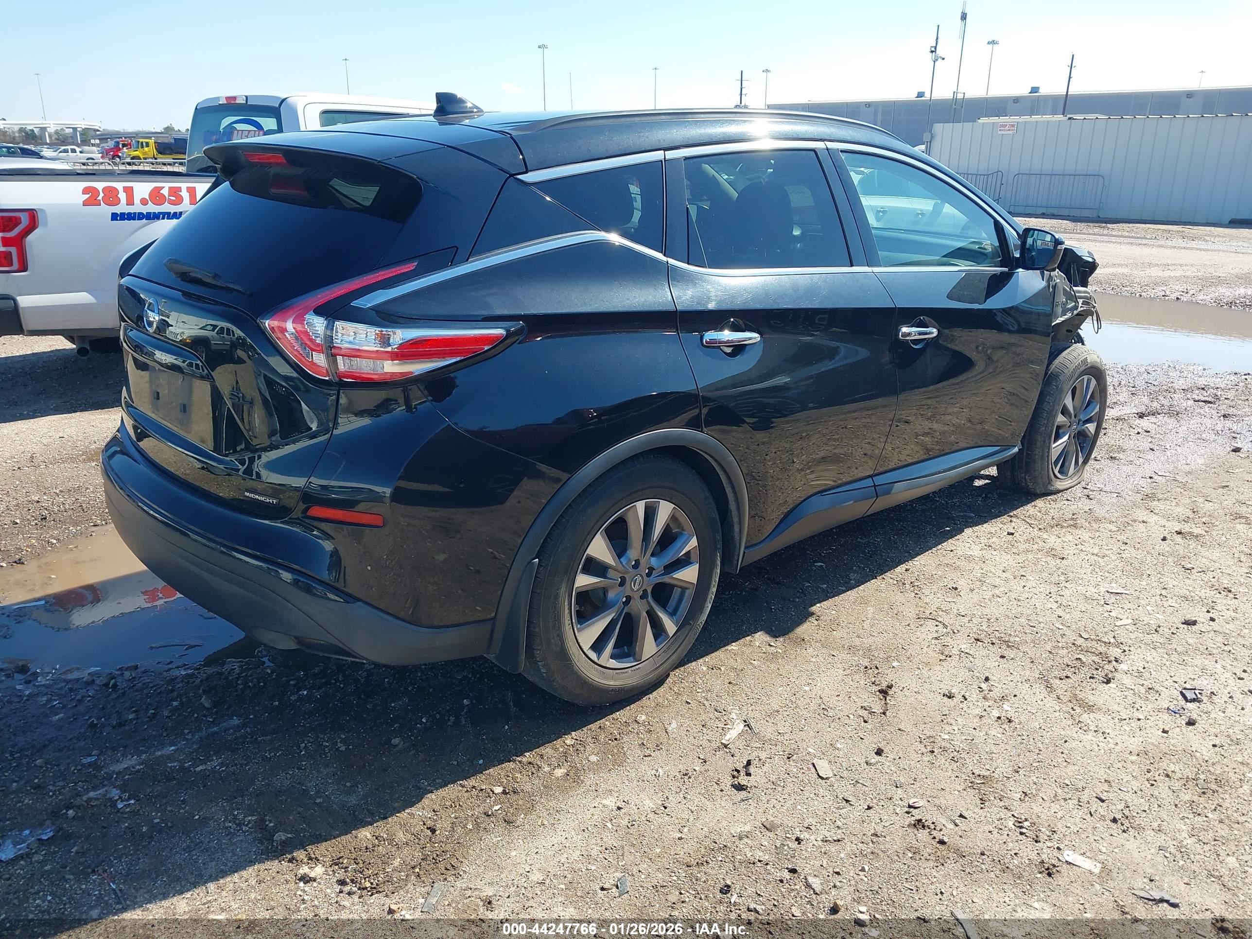 NISSAN MURANO image 4
