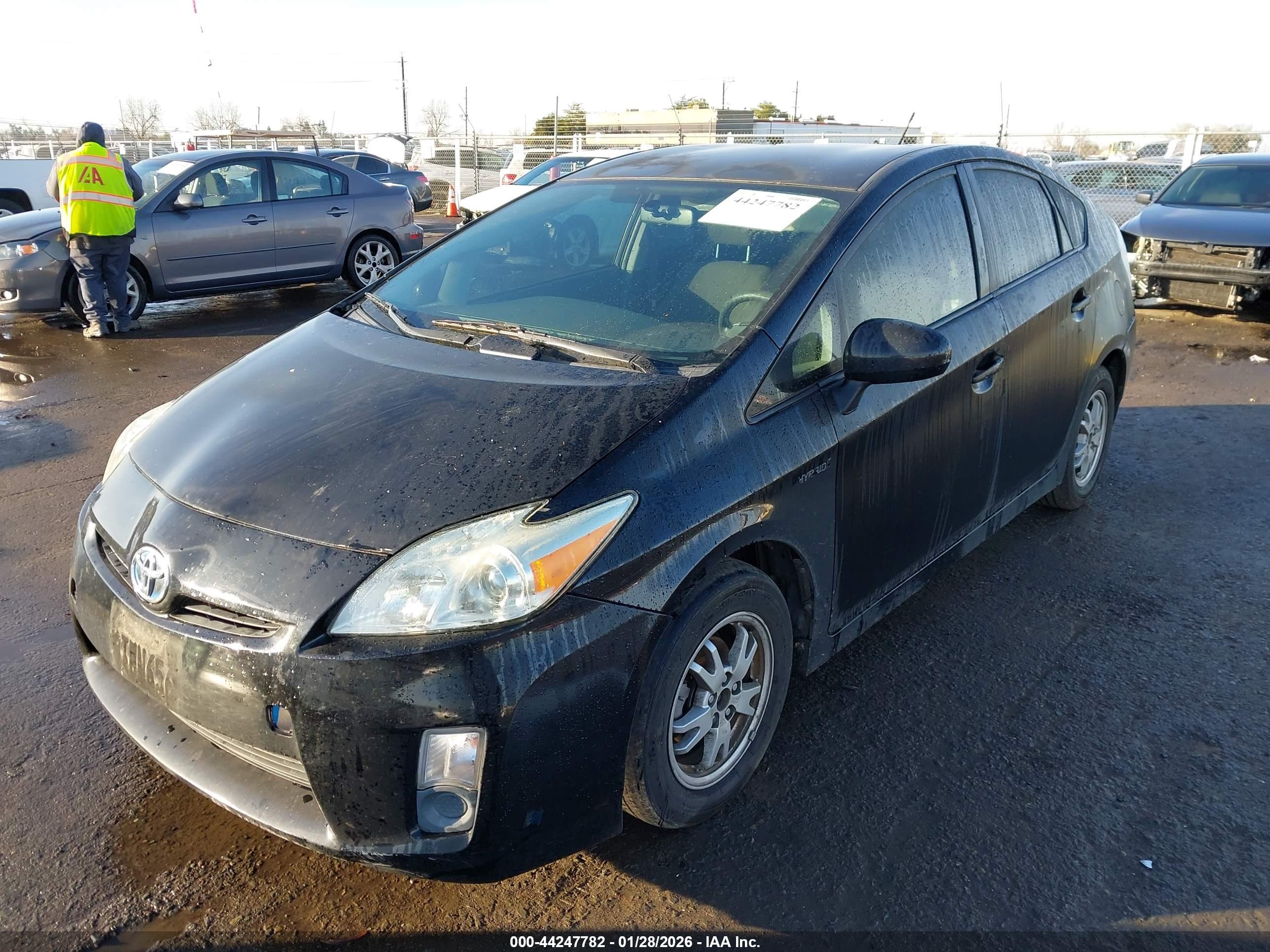 TOYOTA PRIUS image 2