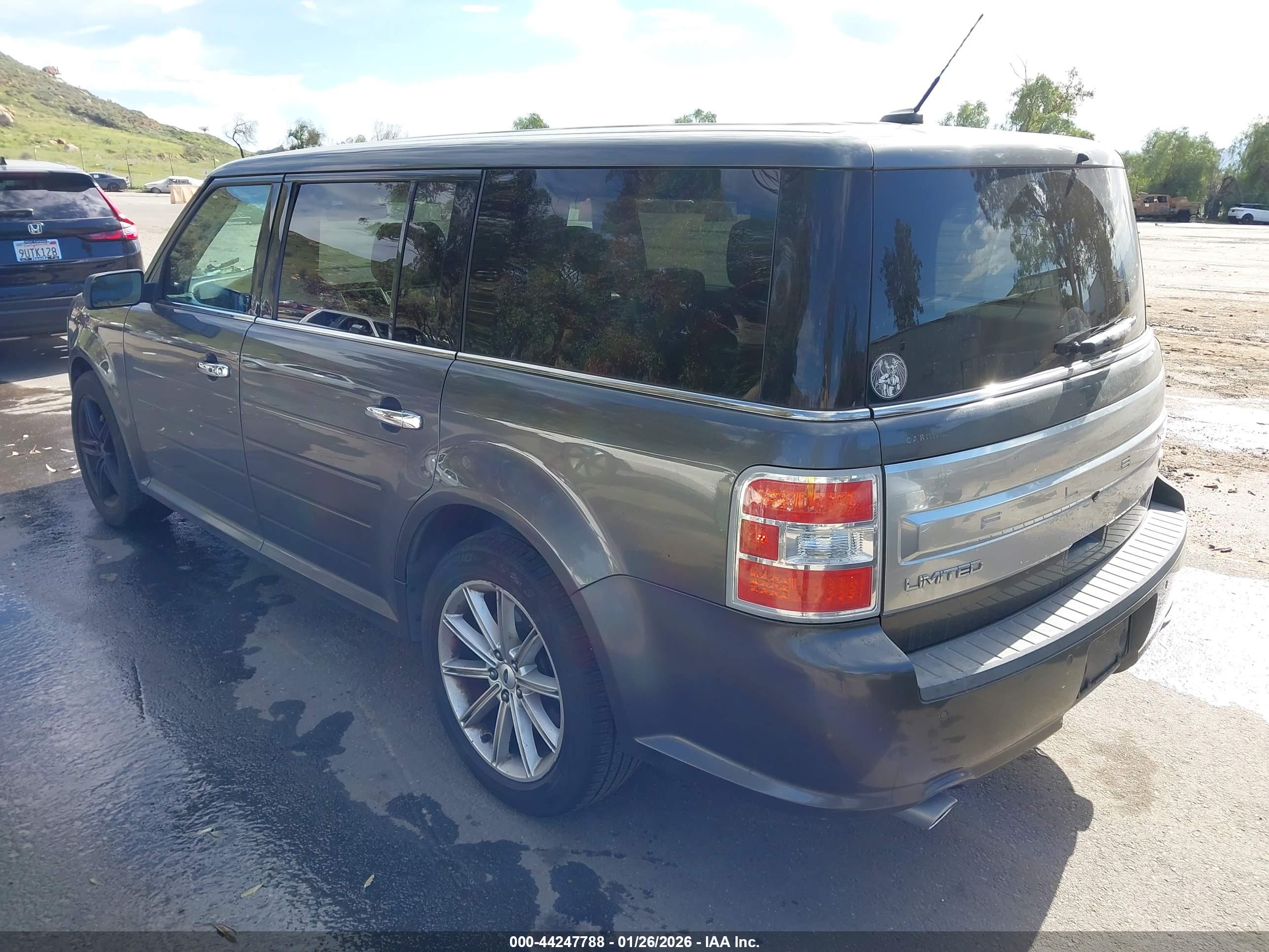 FORD FLEX image 3