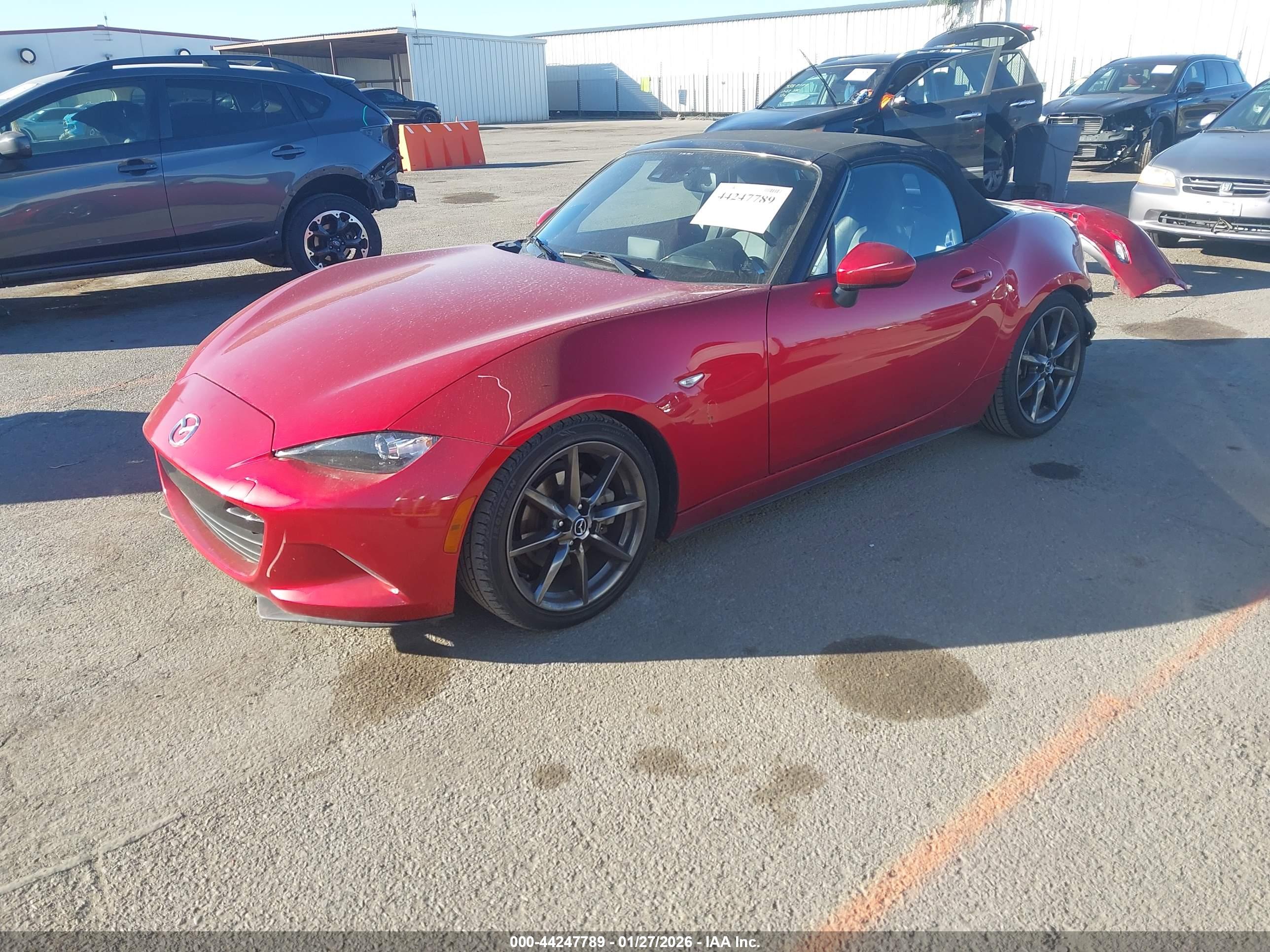 MAZDA MX-5 image 2