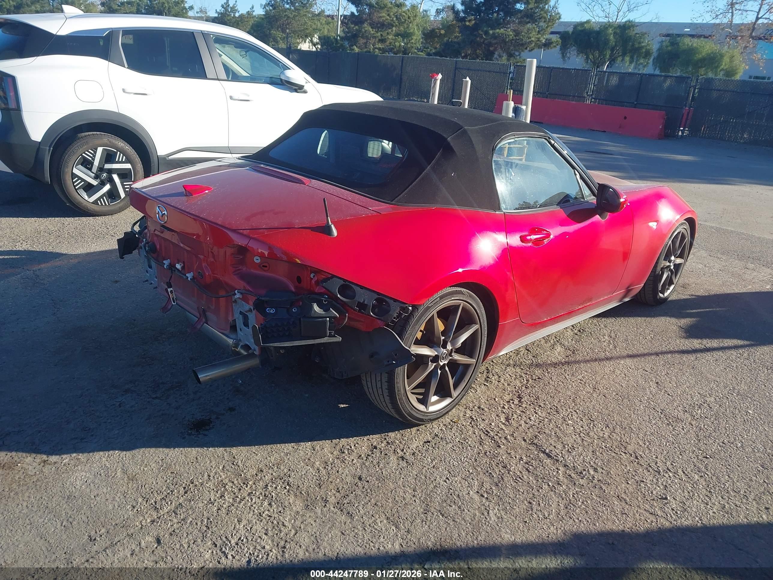 MAZDA MX-5 image 4