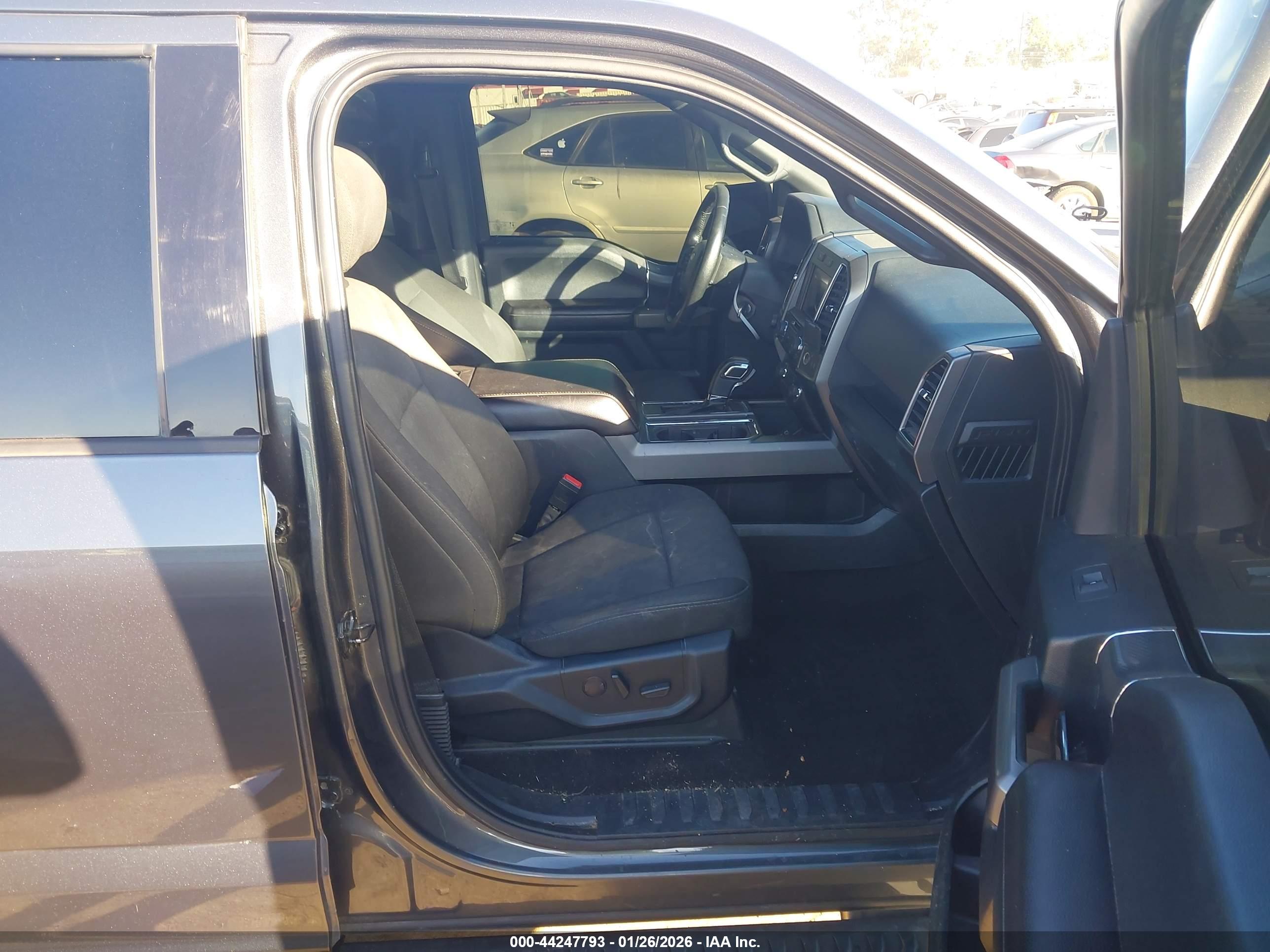 FORD F-150 image 5