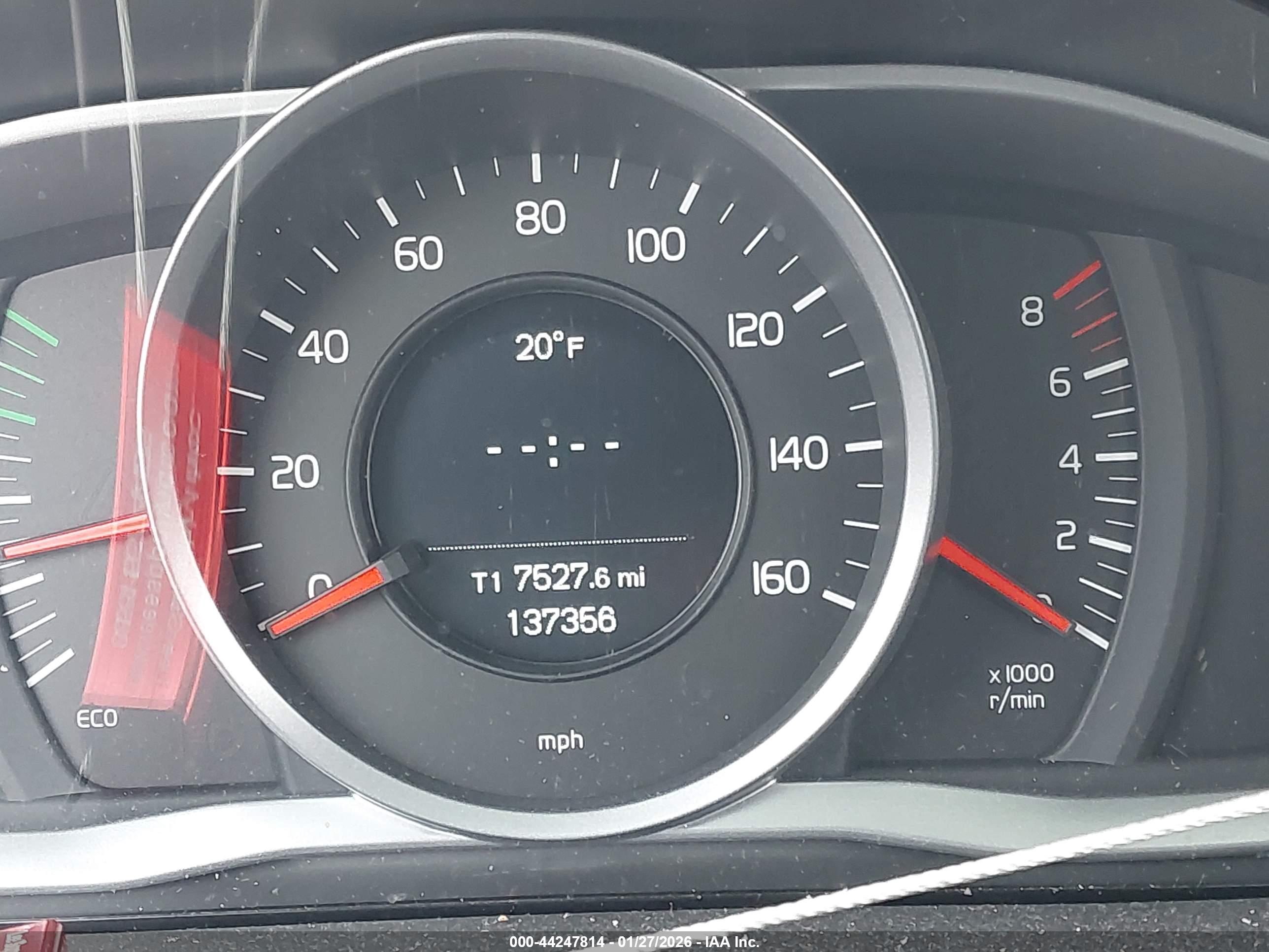 VOLVO S60 image 7