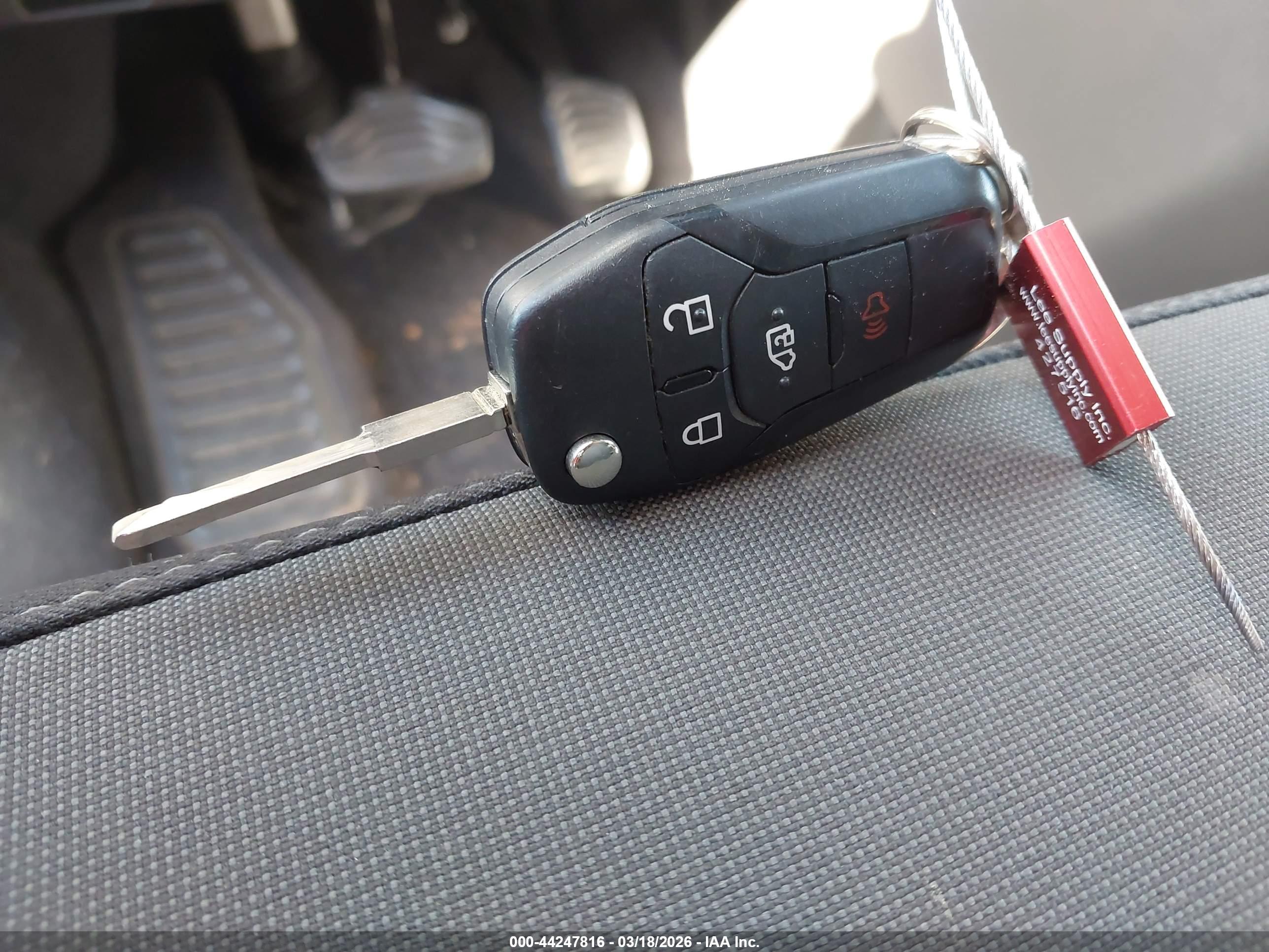 FORD TRANSIT-150 image 11