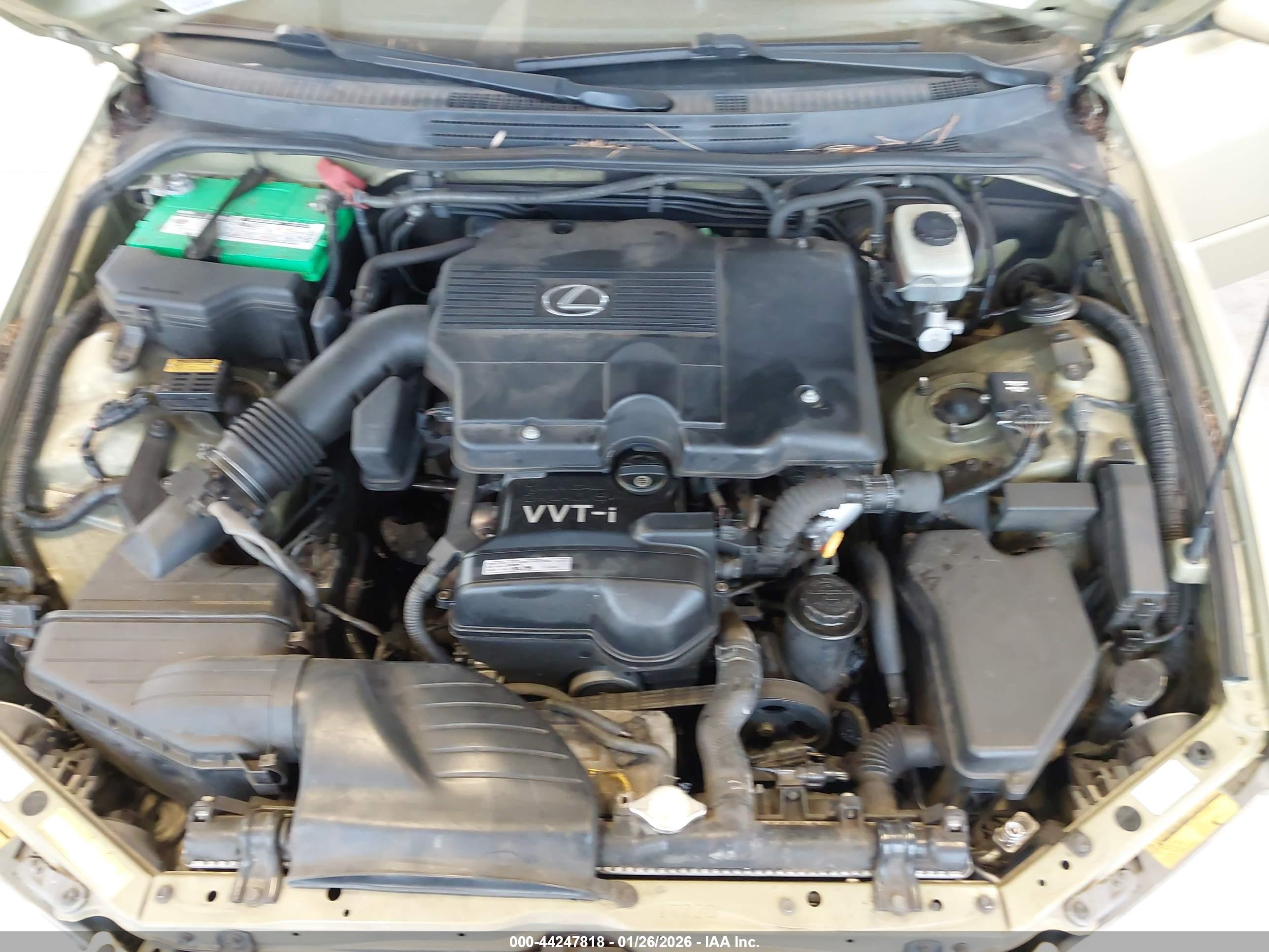 LEXUS IS image 10