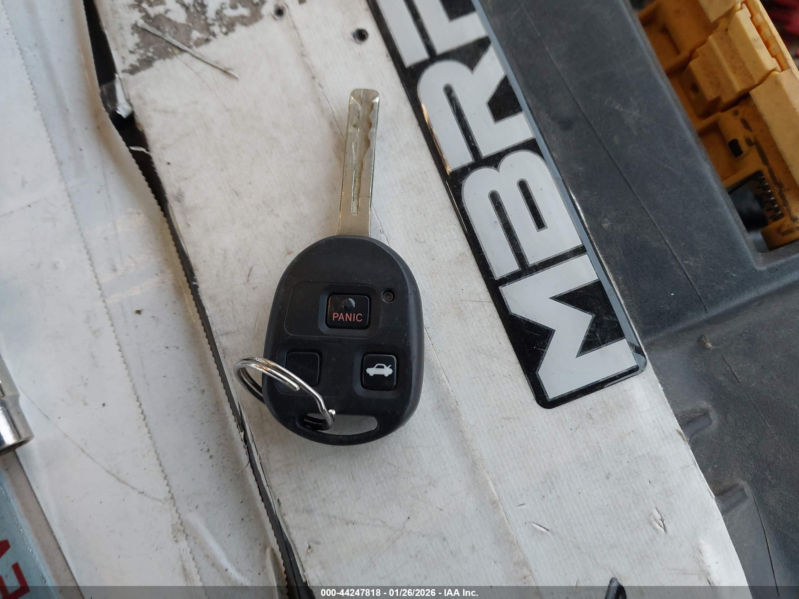 LEXUS IS image 11