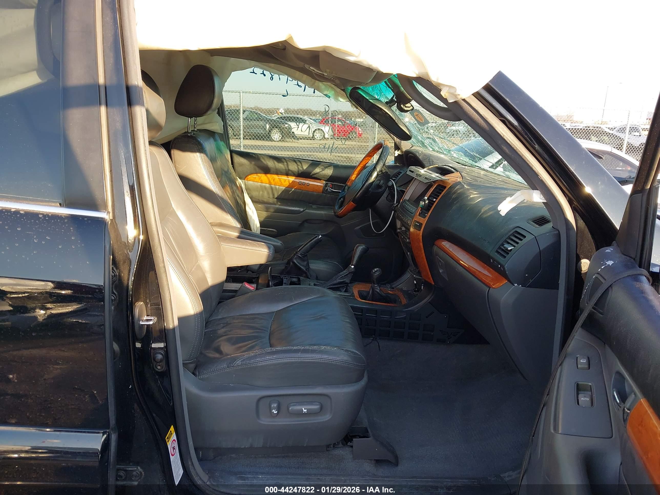 LEXUS GX image 5