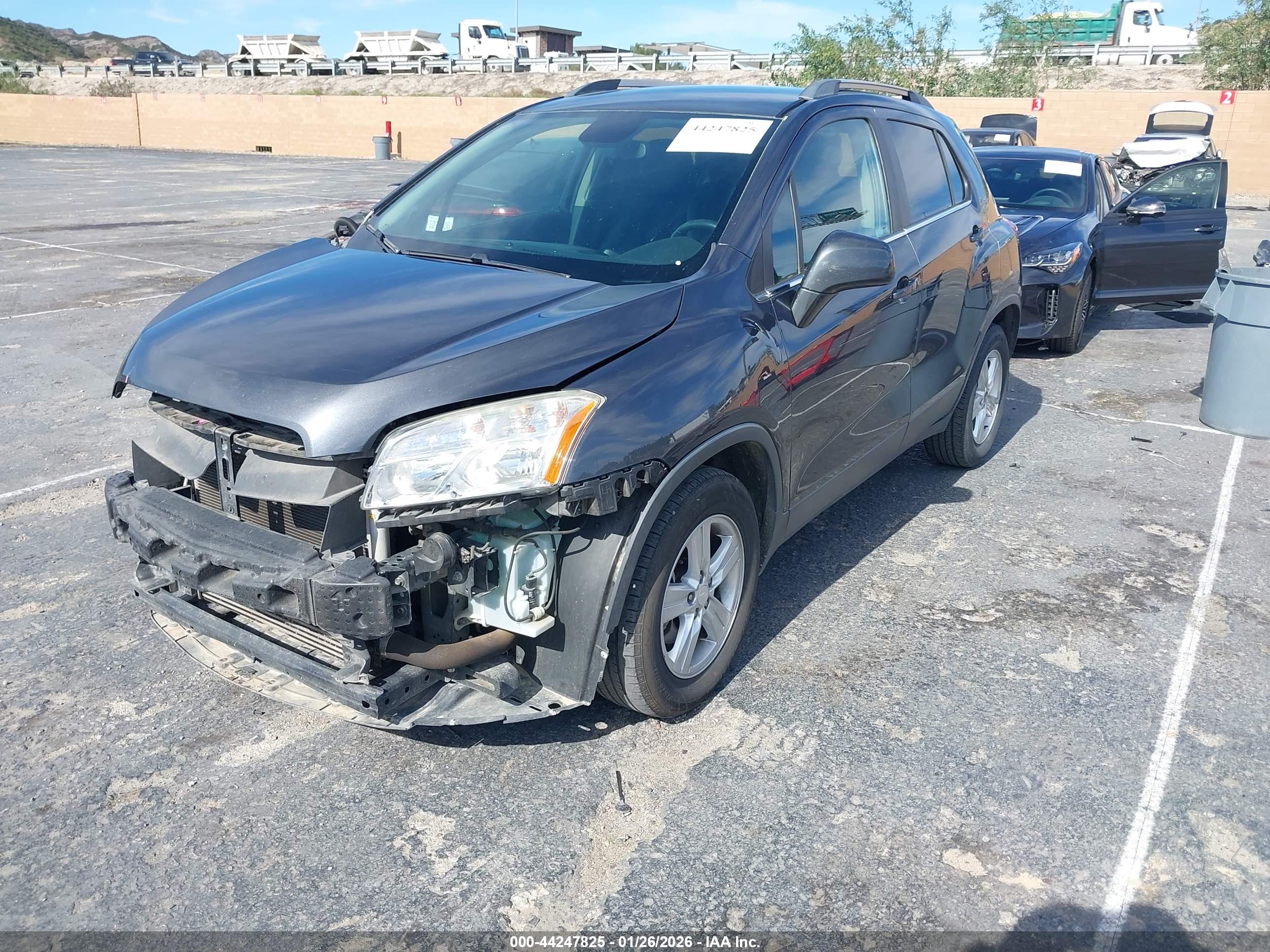 CHEVROLET TRAX image 2