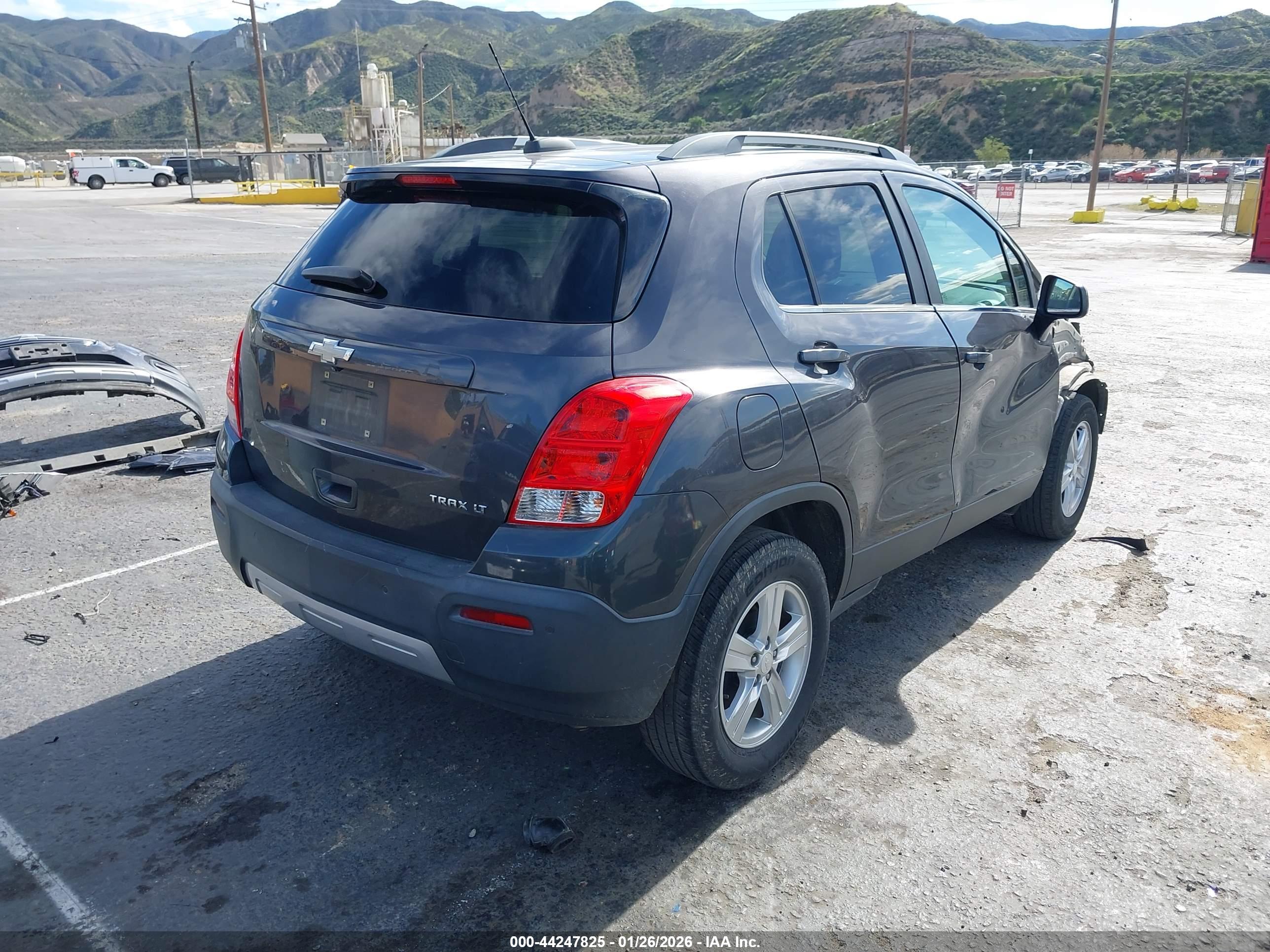 CHEVROLET TRAX image 4