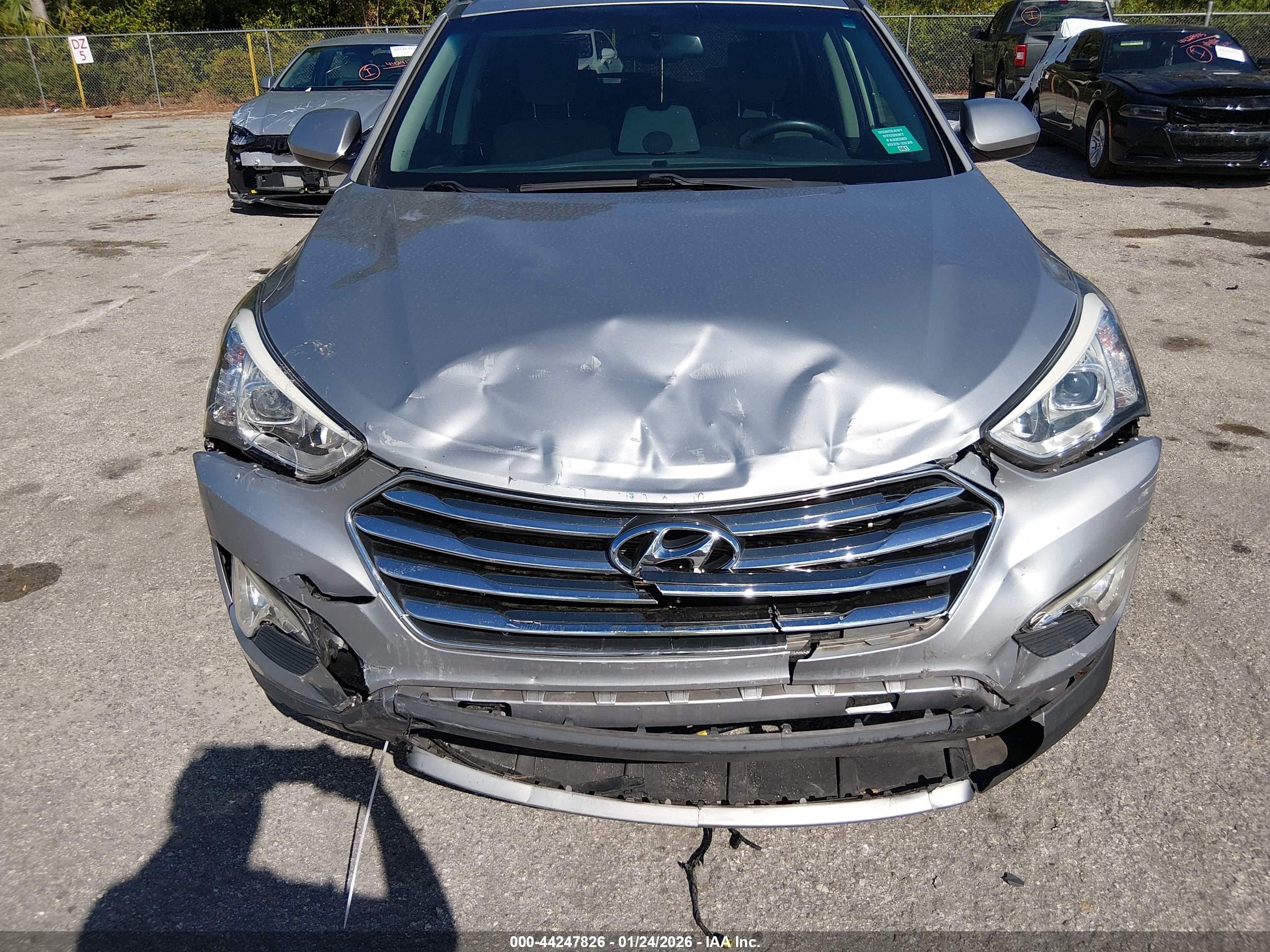 HYUNDAI SANTA image 6