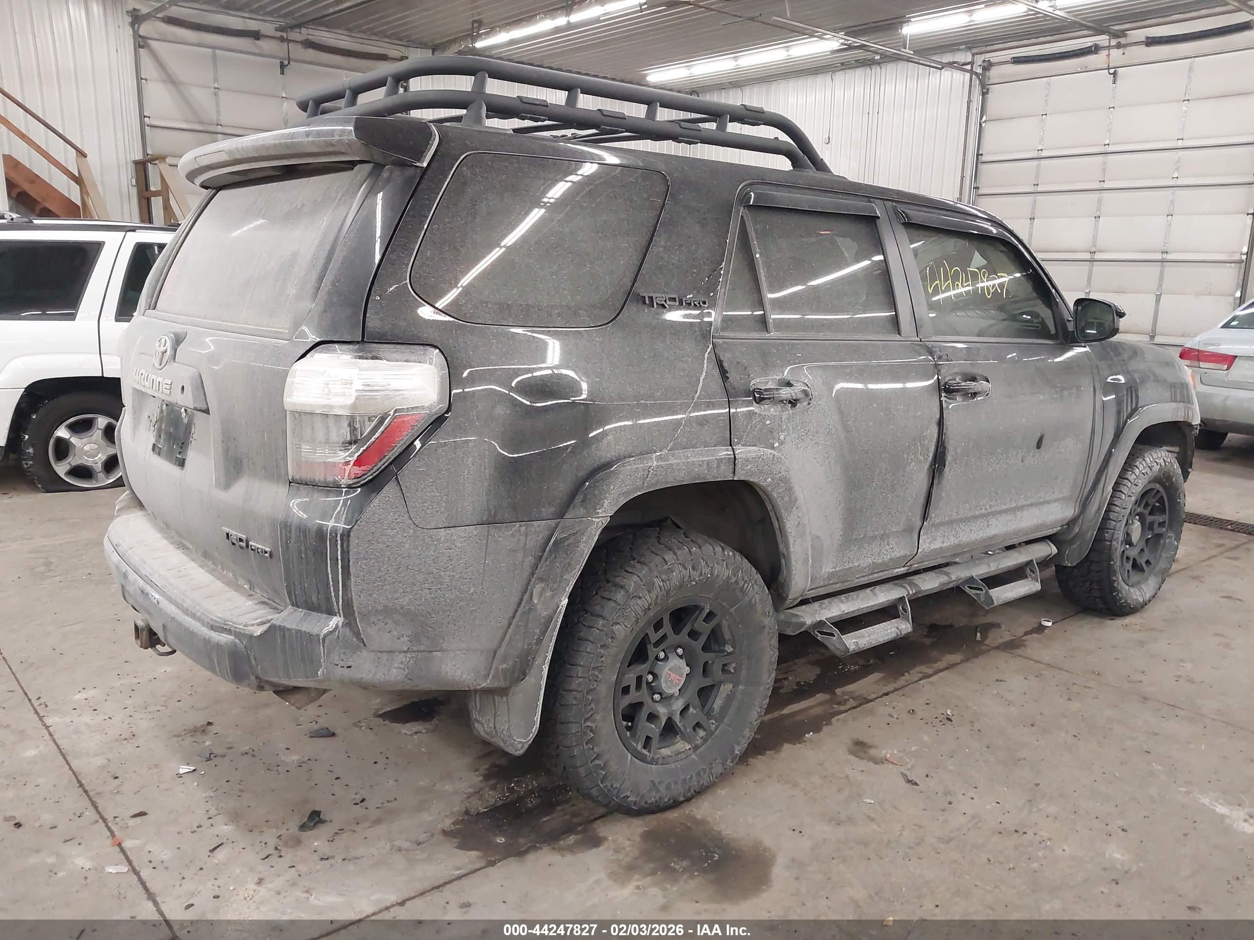 TOYOTA 4RUNNER image 4