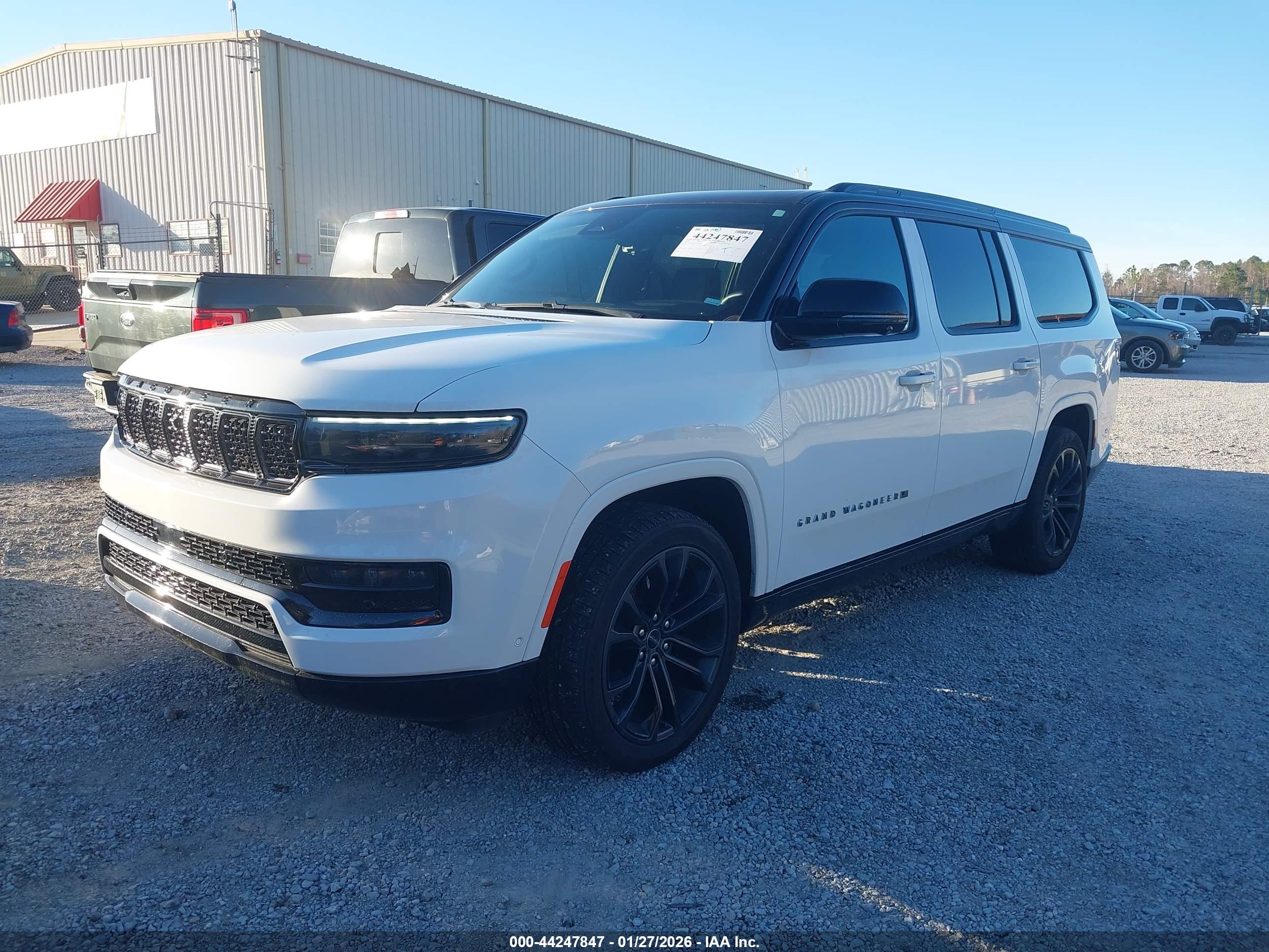 JEEP GRAND image 2