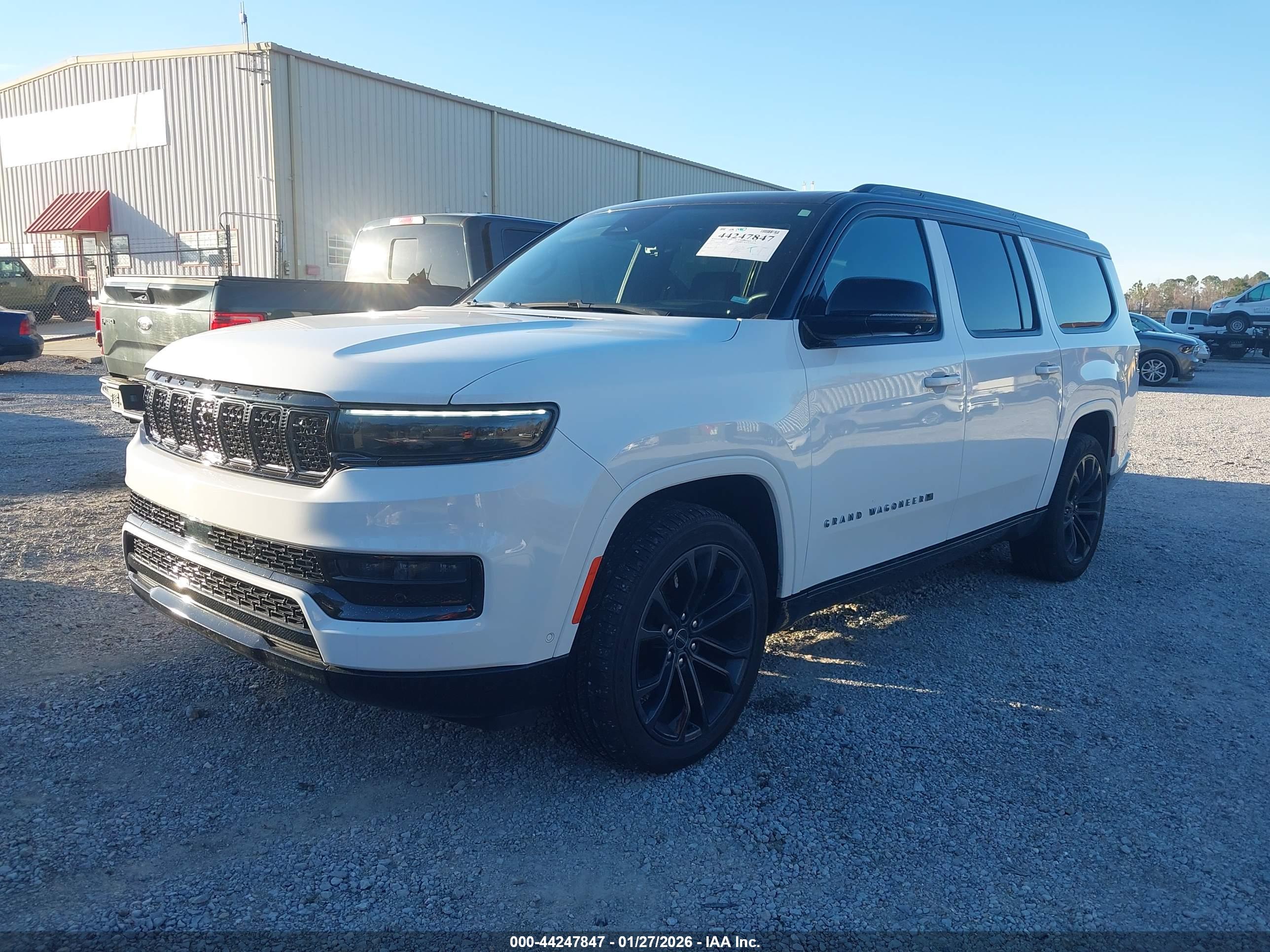 JEEP GRAND image 6
