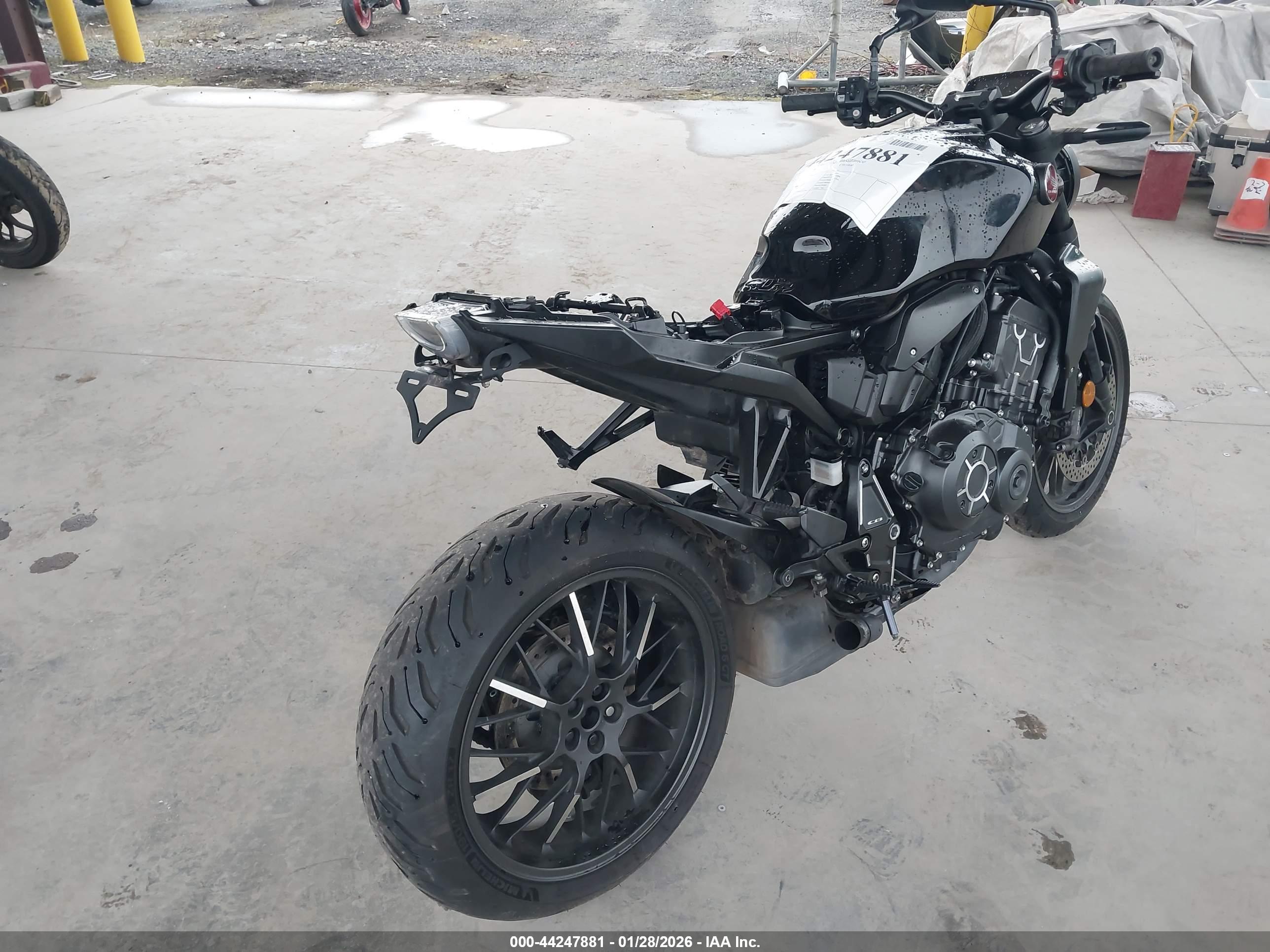 HONDA CB1000 image 4