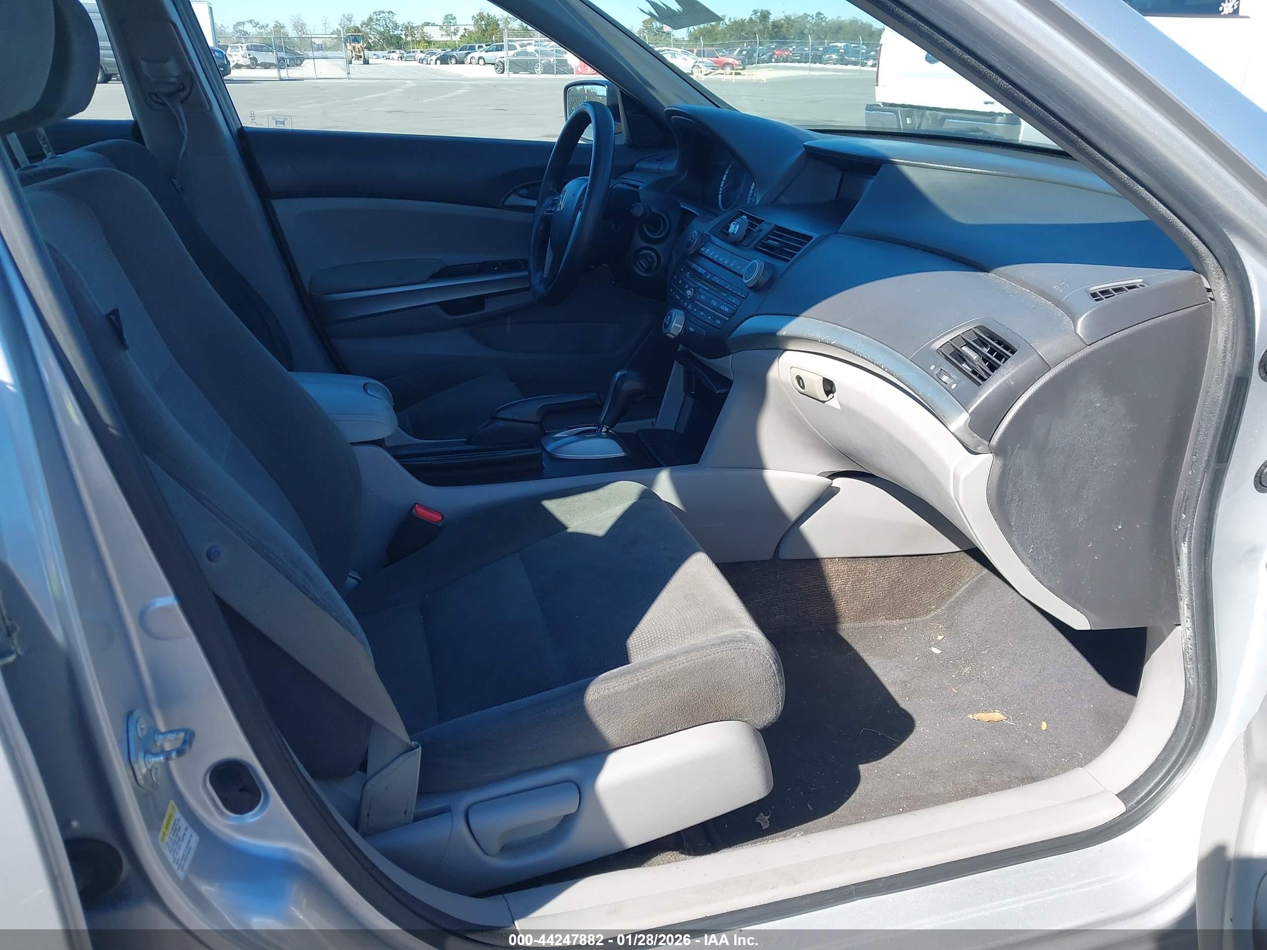 HONDA ACCORD image 5