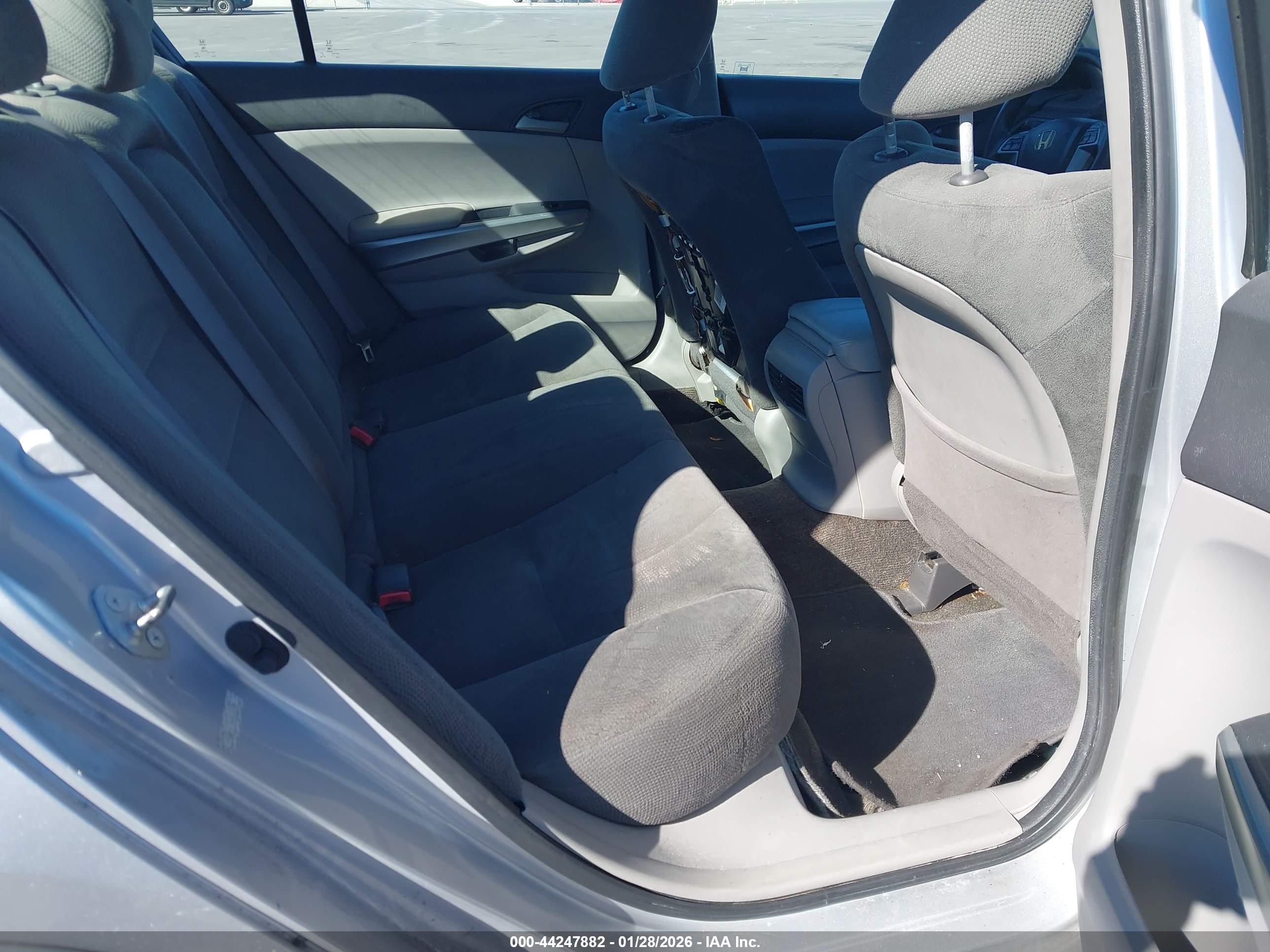 HONDA ACCORD image 8