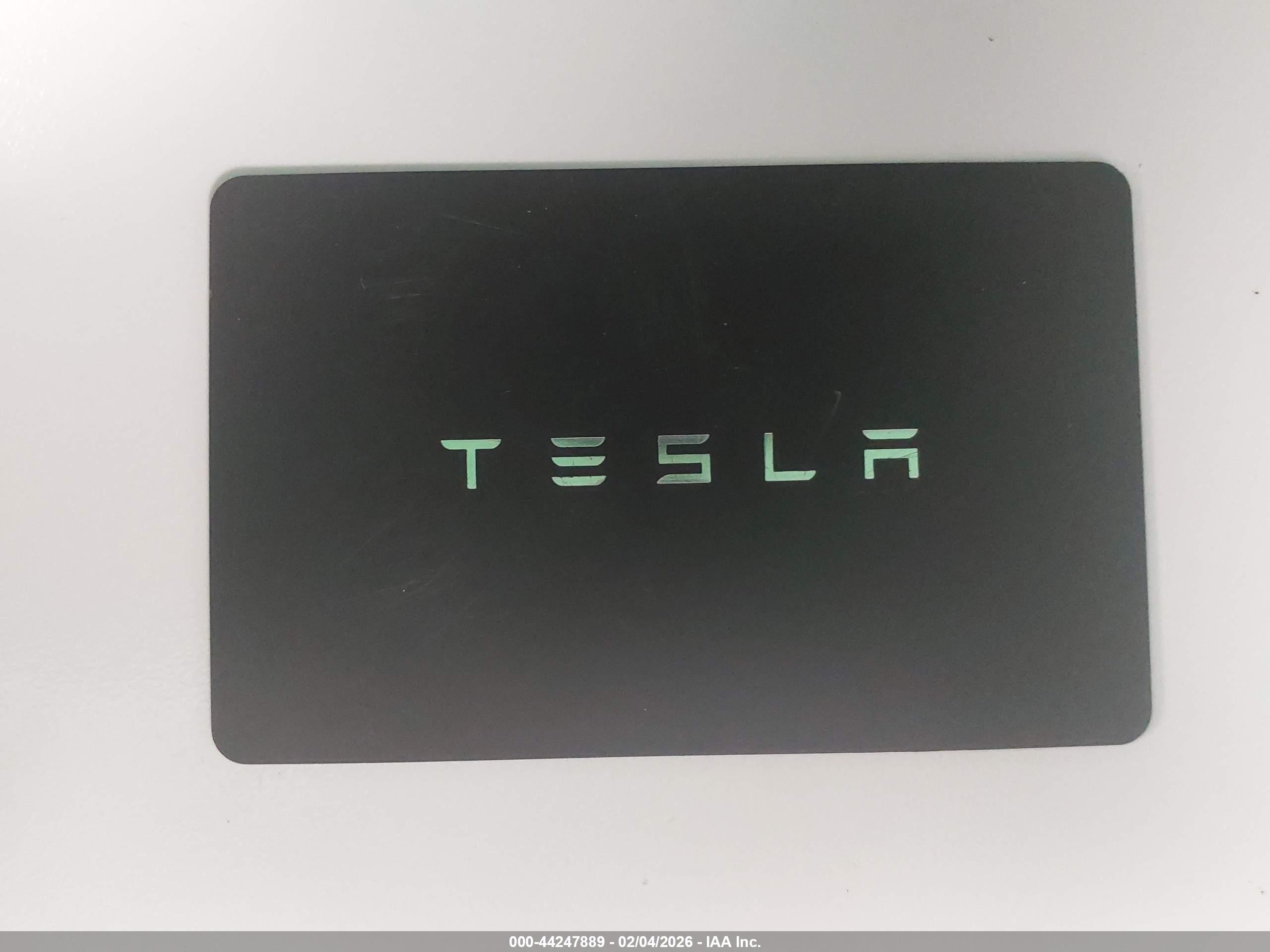 TESLA MODEL image 11